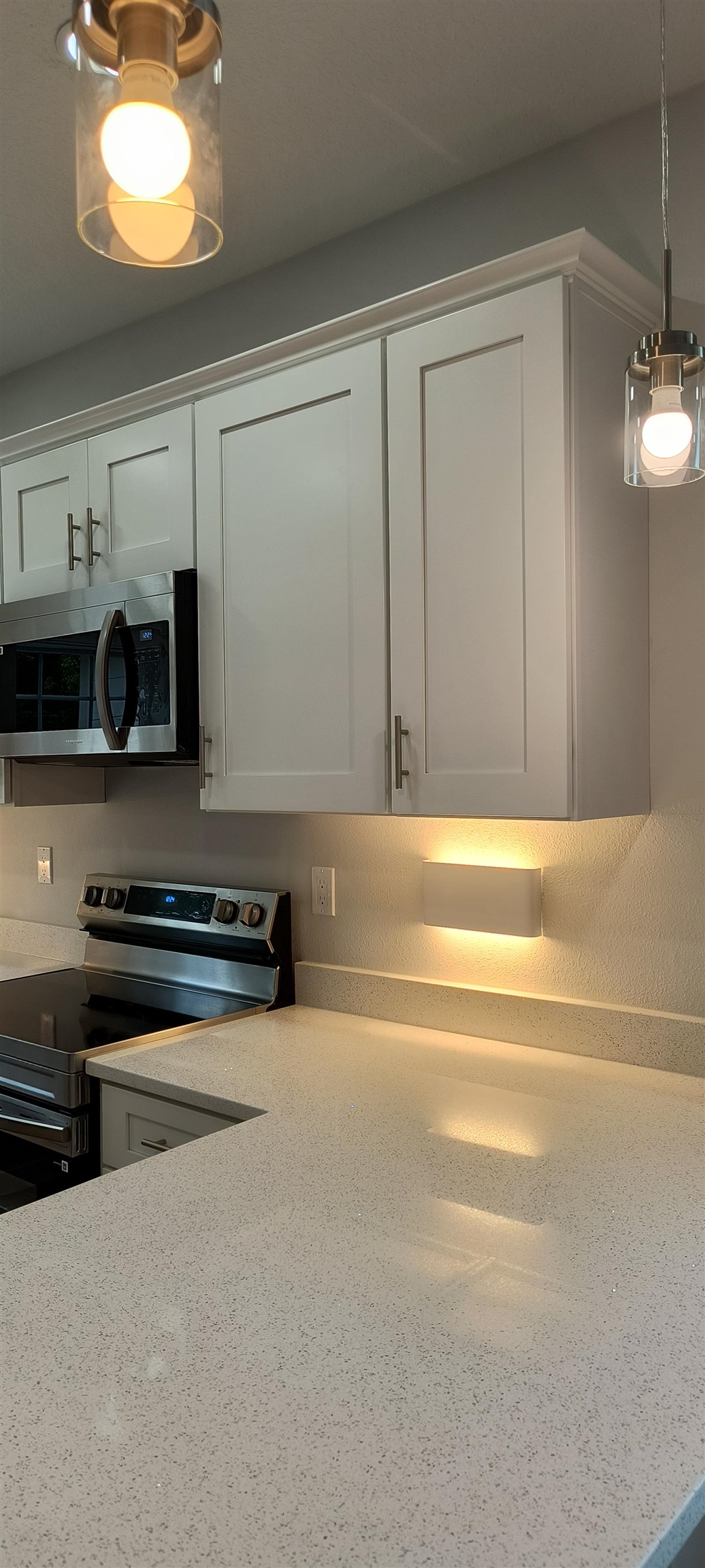 Image 14 of 37 For 98 Bruen St  