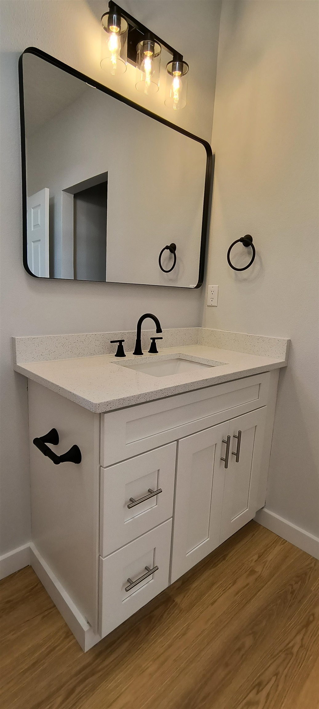 Image 32 of 37 For 98 Bruen St  