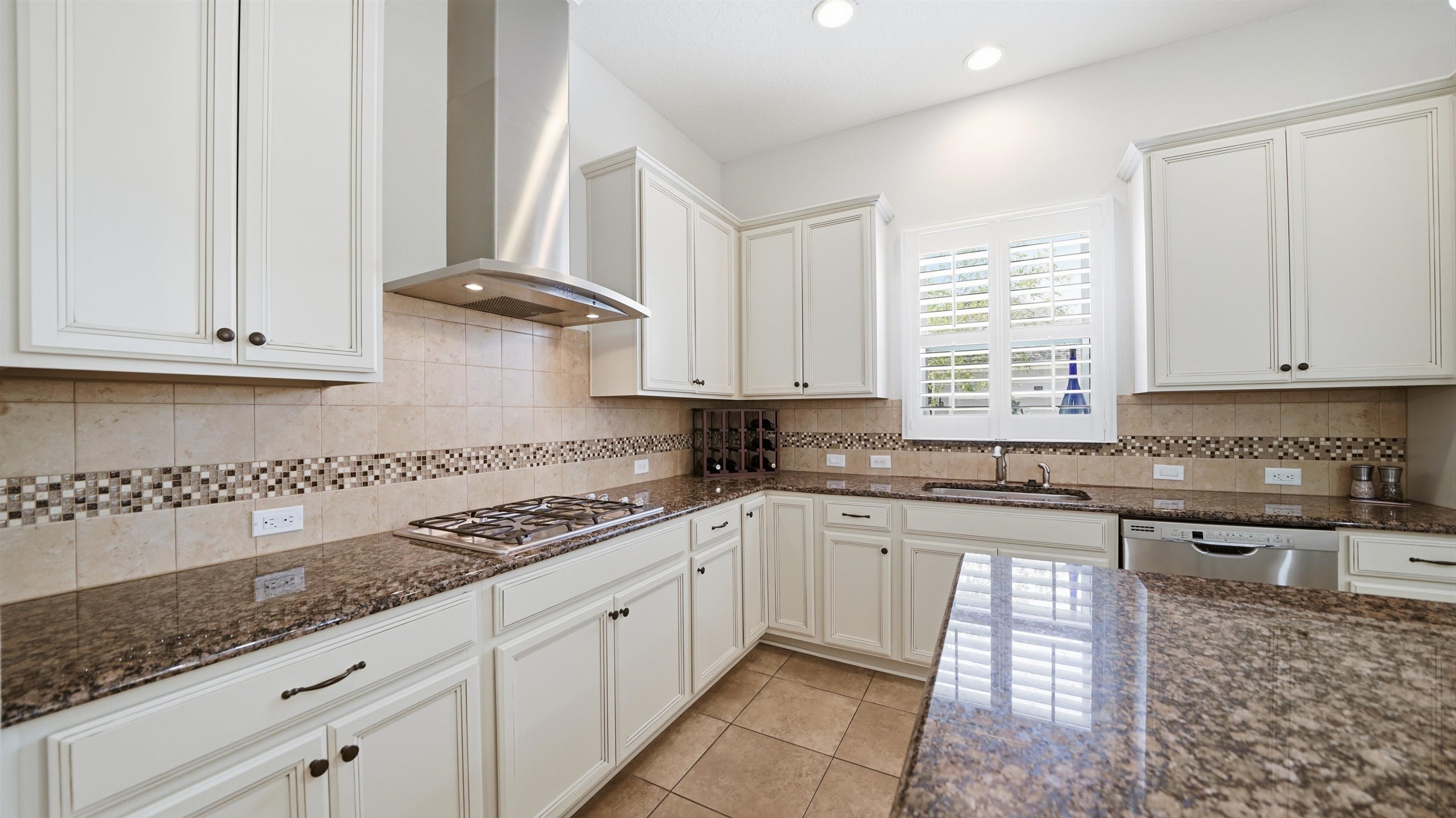 Image 9 of 60 For 107 Outpost Trl