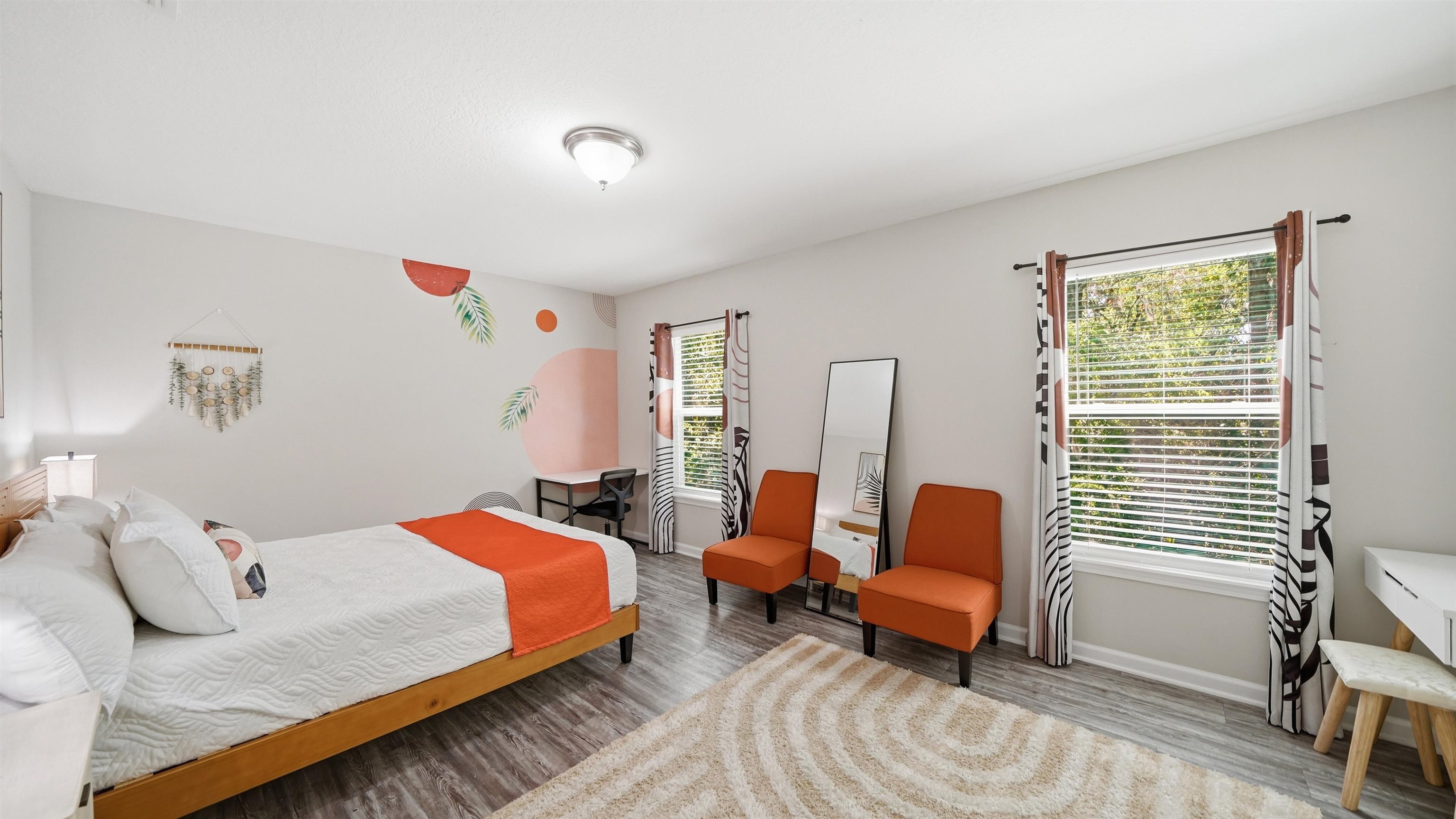 Image 18 of 50 For 241 Columbus St