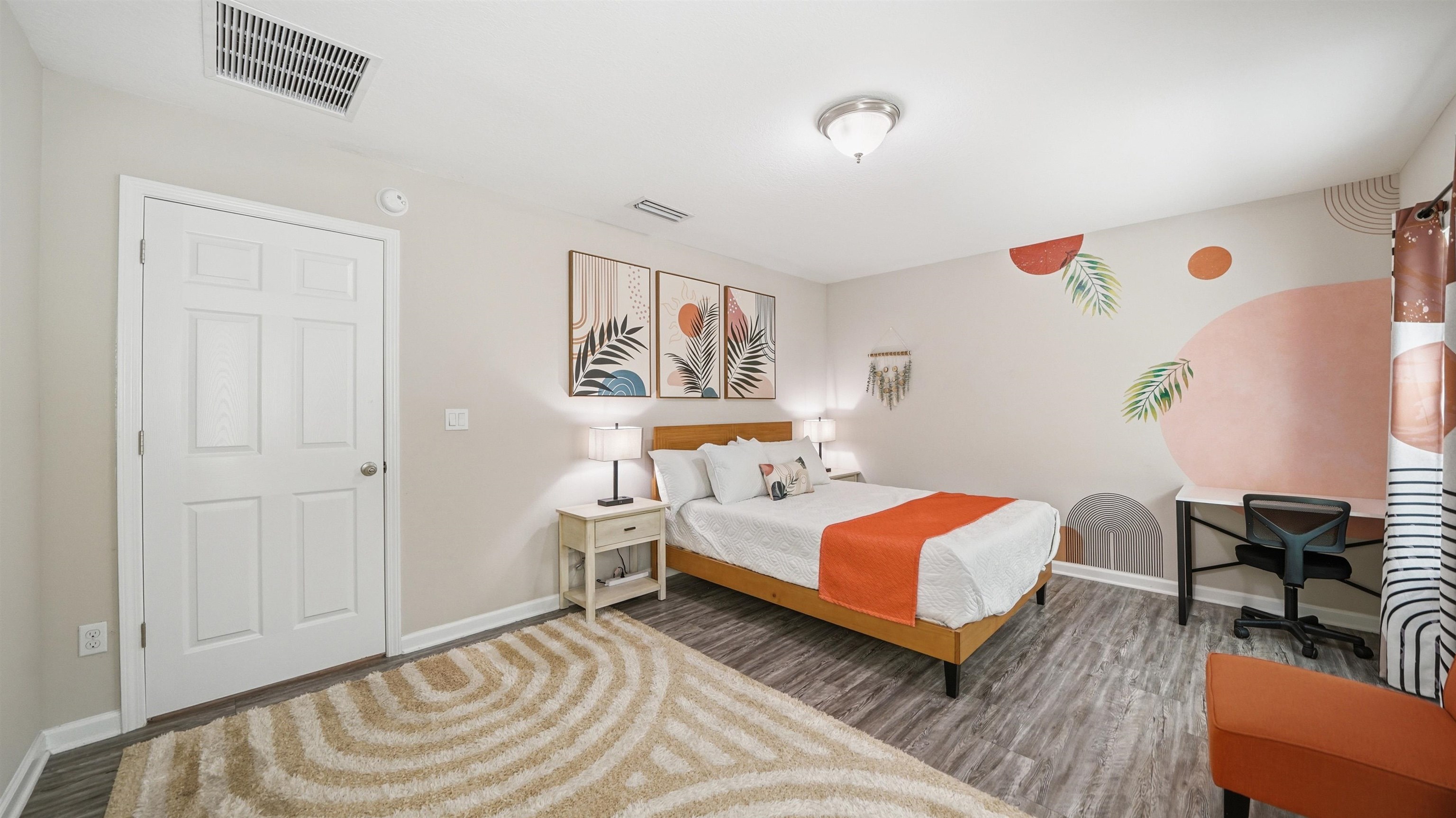 Image 19 of 50 For 241 Columbus St