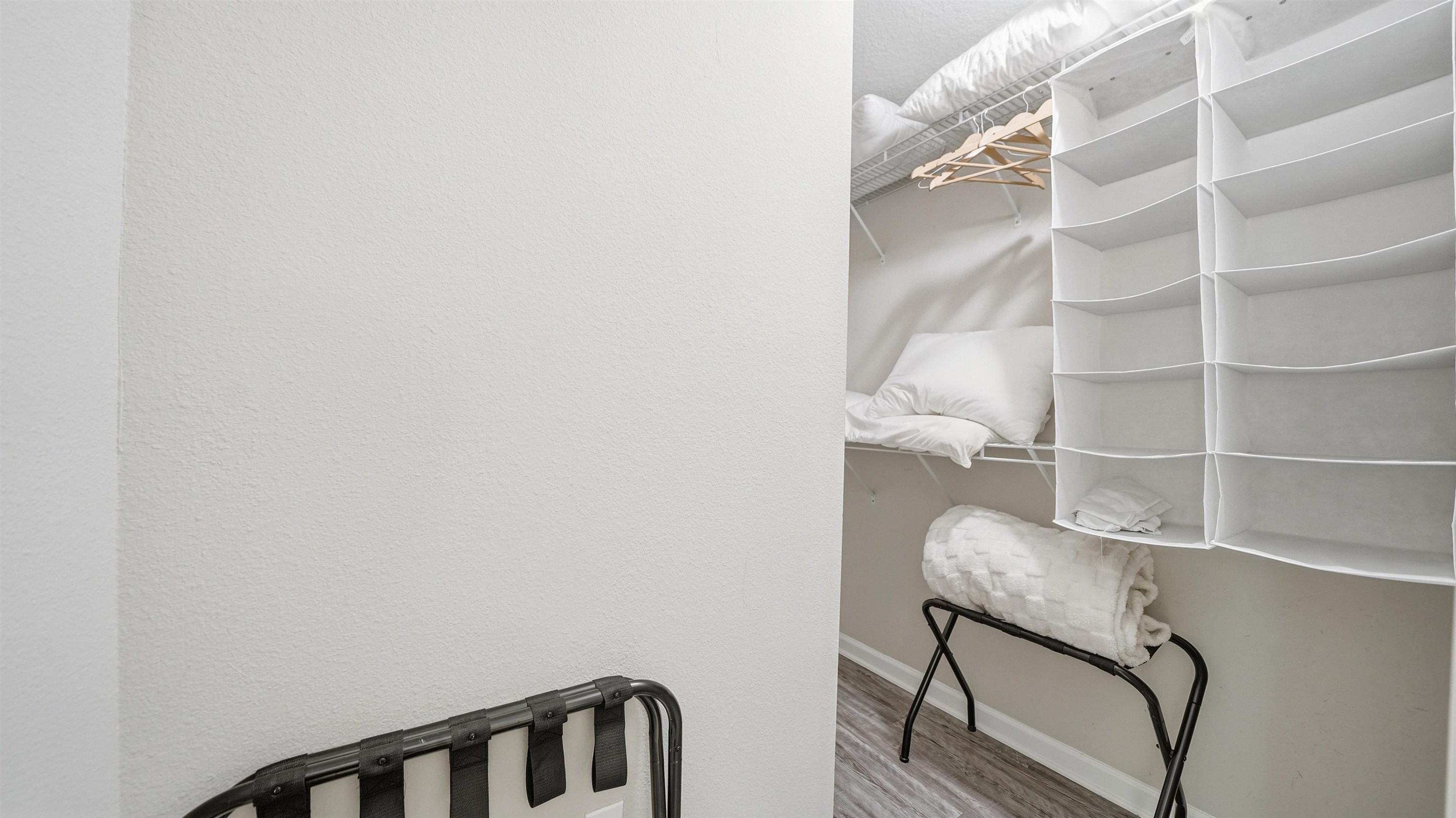 Image 24 of 50 For 241 Columbus St