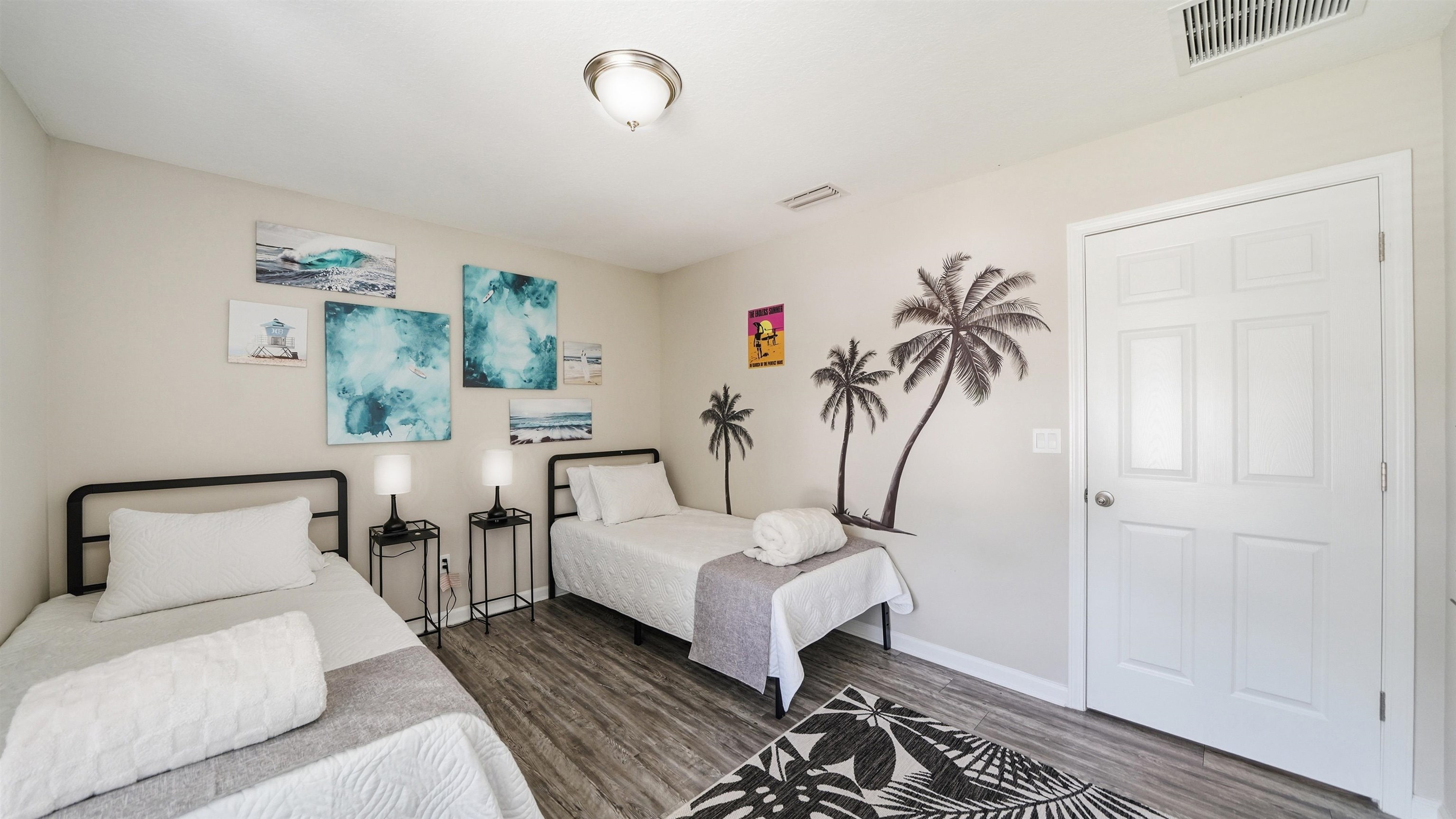 Image 30 of 50 For 241 Columbus St