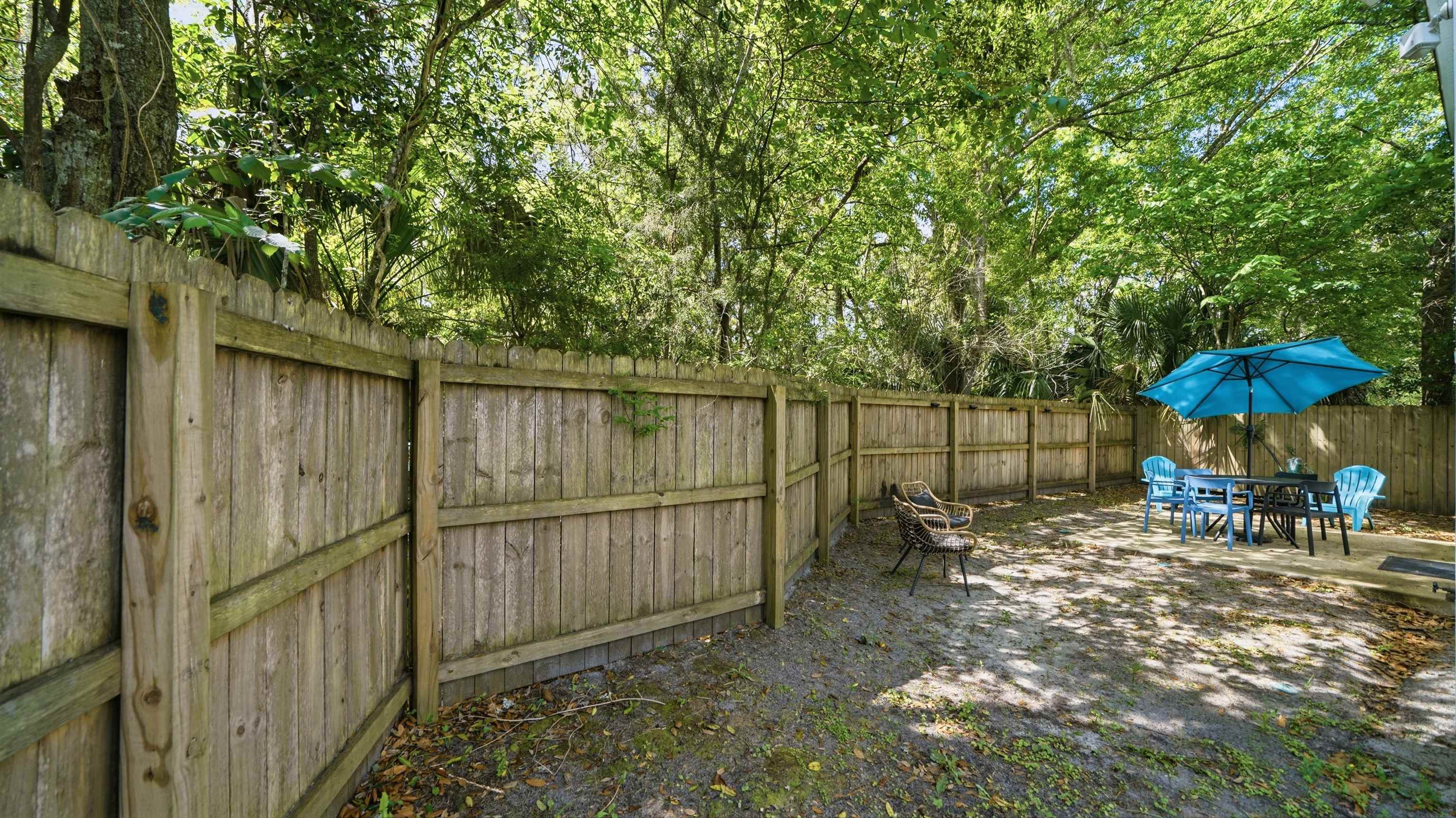 Image 36 of 50 For 241 Columbus St