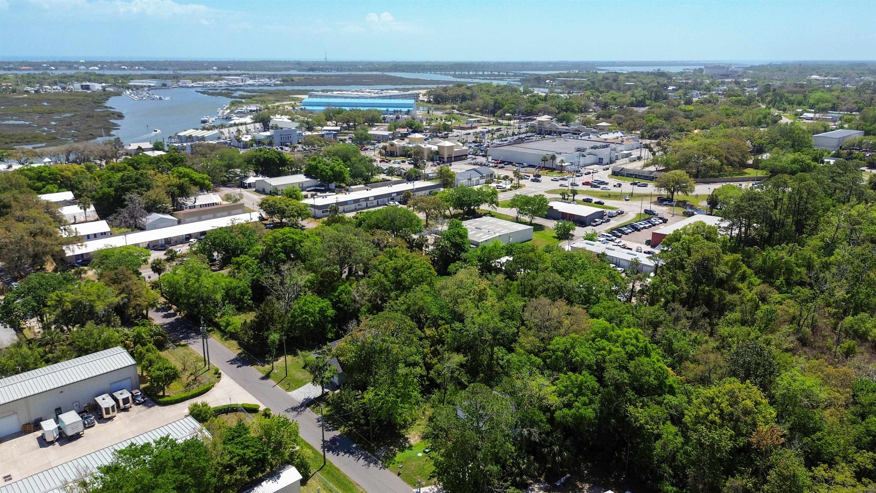 Image 43 of 50 For 241 Columbus St