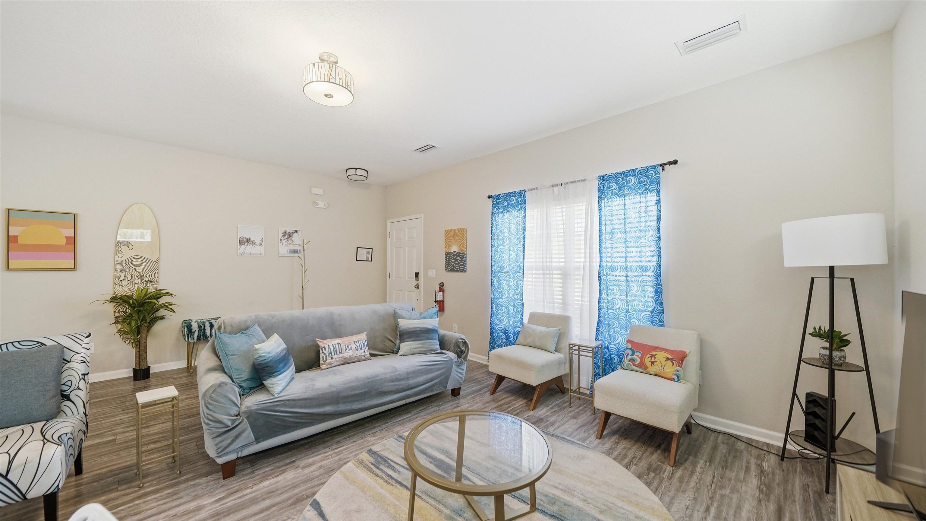 Image 8 of 50 For 241 Columbus St