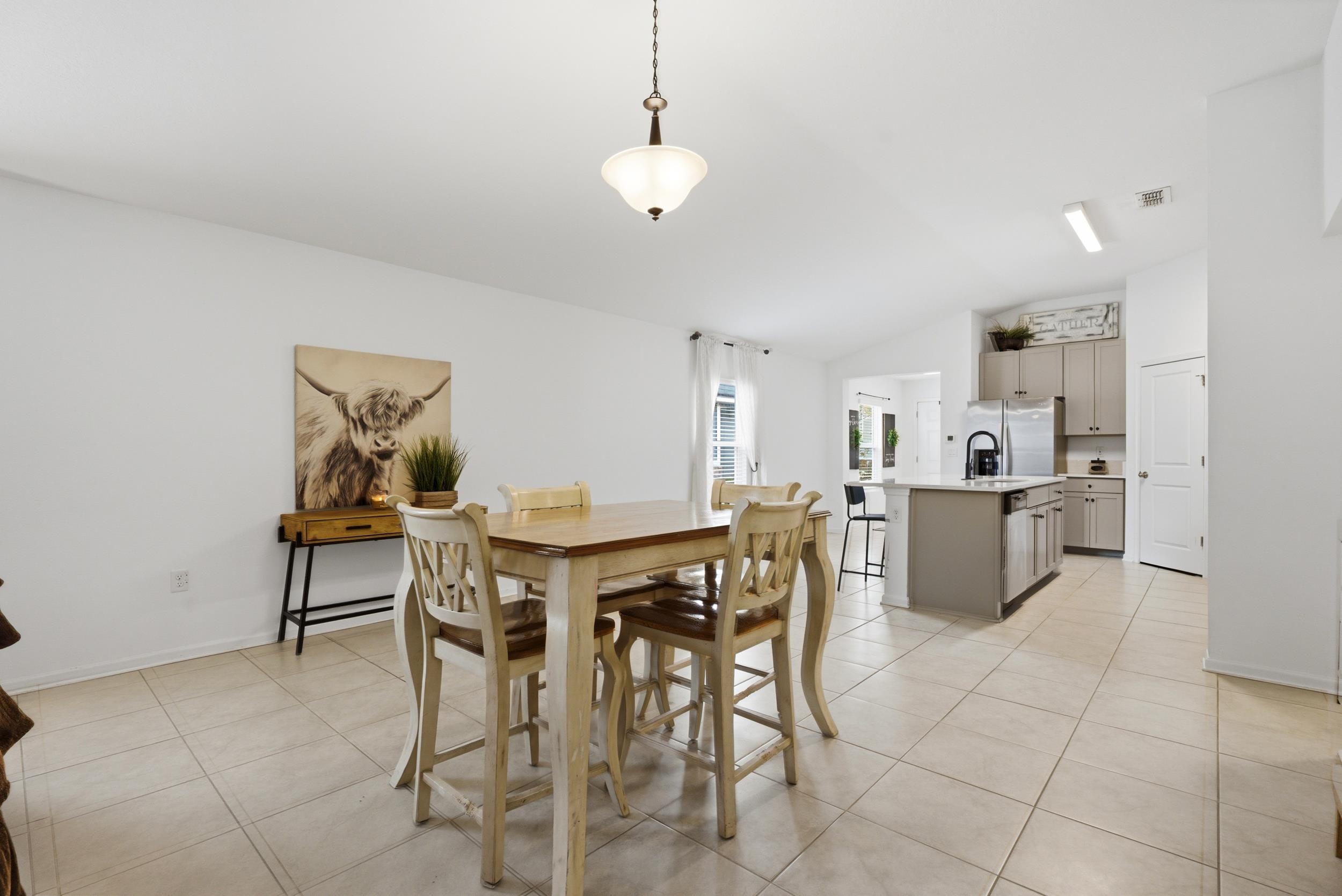 Image 12 of 38 For 52 Newland Ct