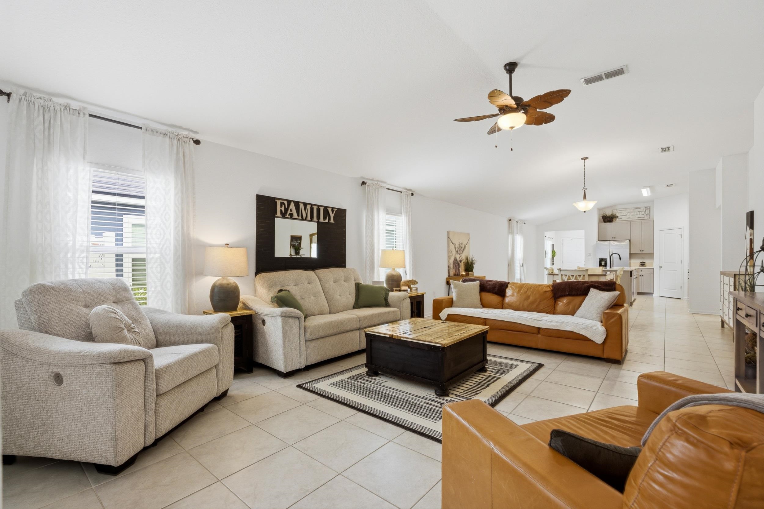 Image 15 of 38 For 52 Newland Ct