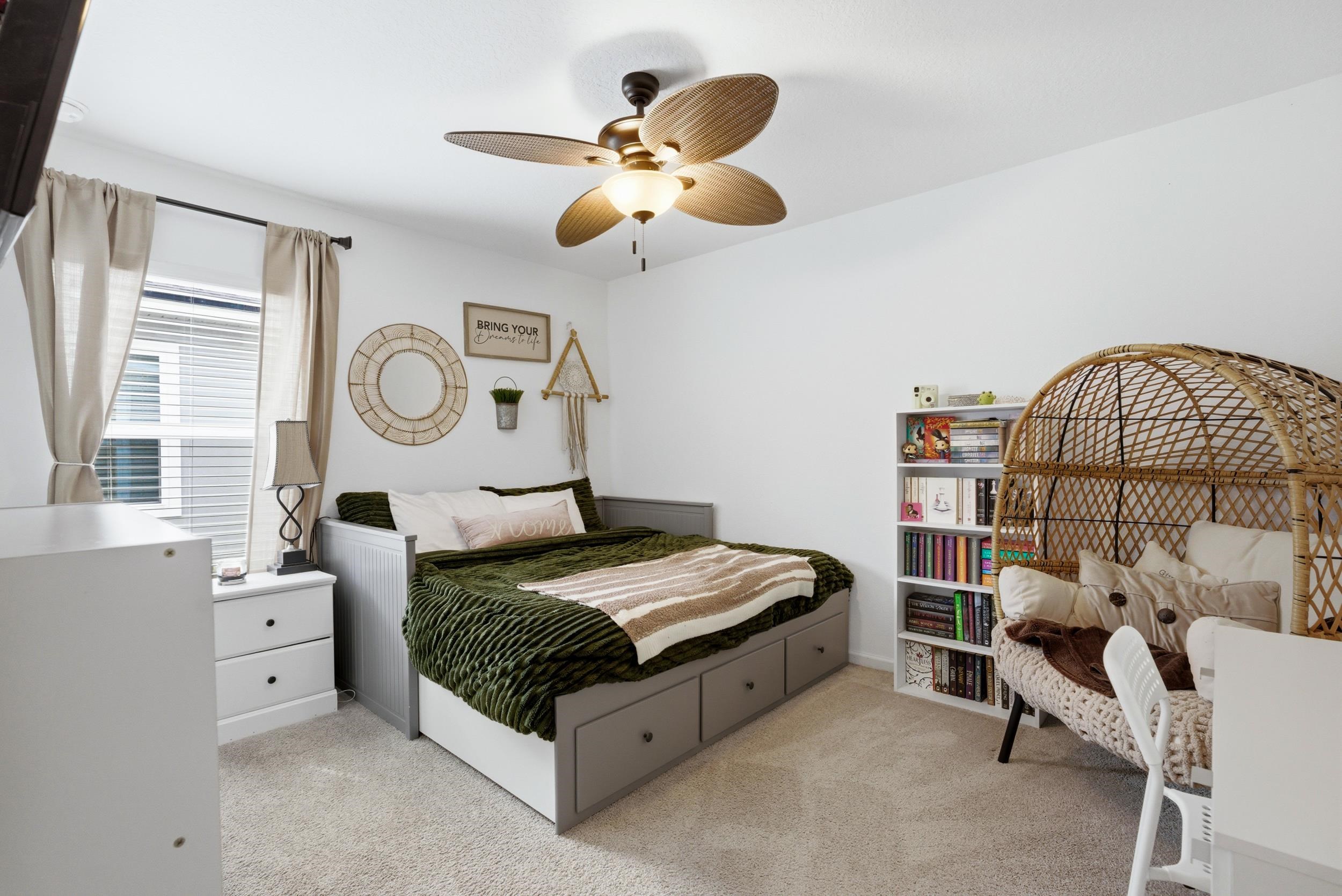 Image 22 of 38 For 52 Newland Ct