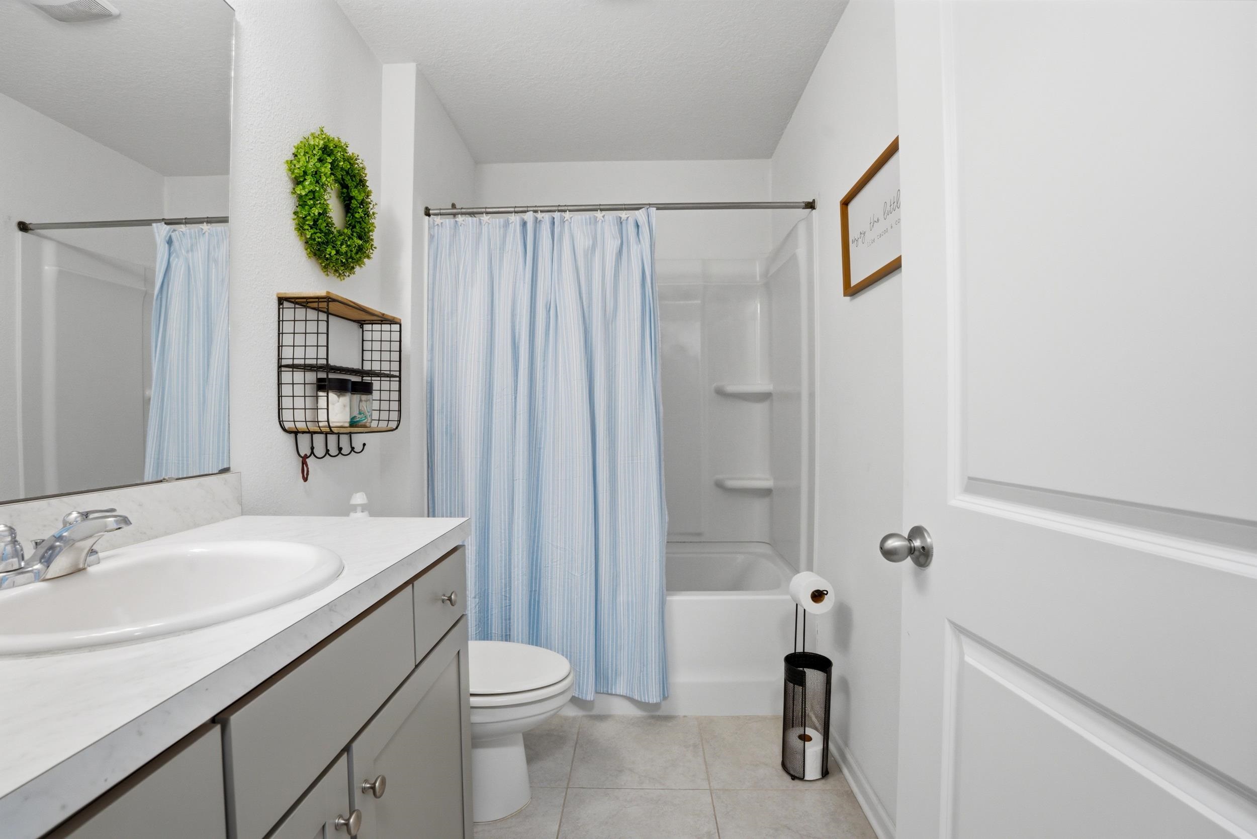 Image 27 of 38 For 52 Newland Ct