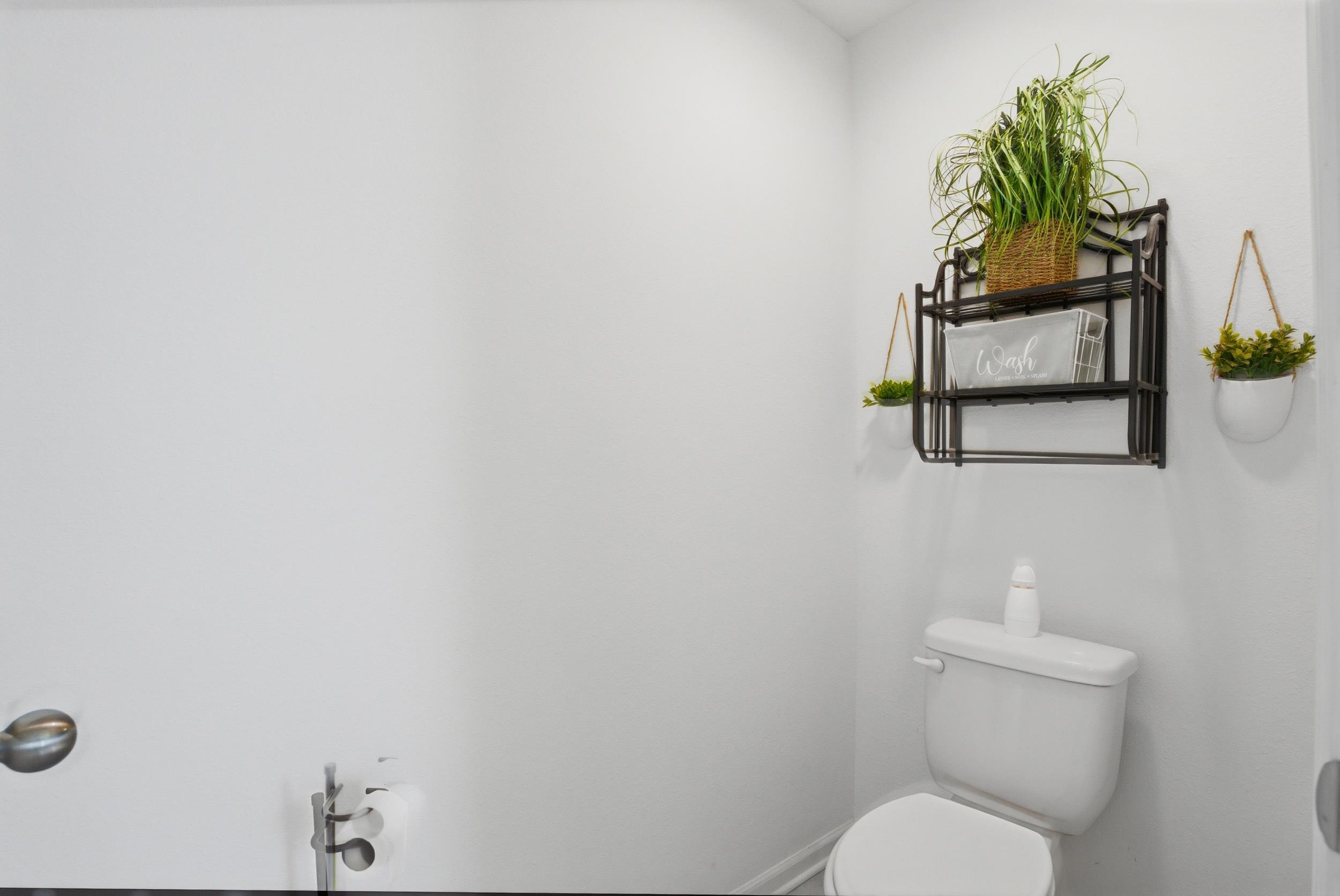 Image 31 of 38 For 52 Newland Ct