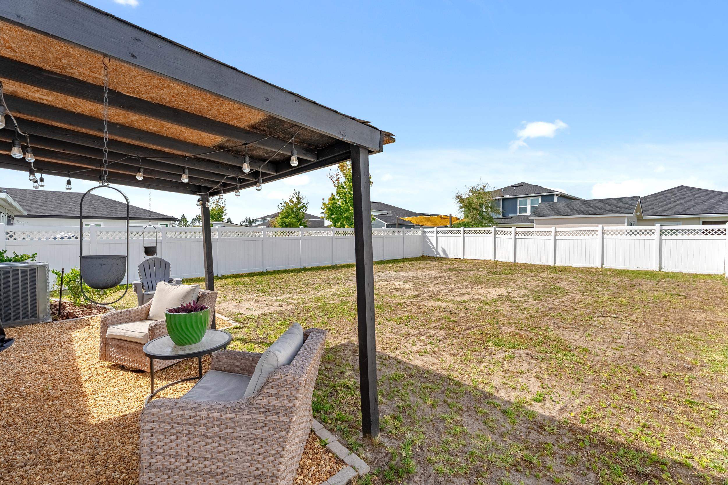 Image 33 of 38 For 52 Newland Ct