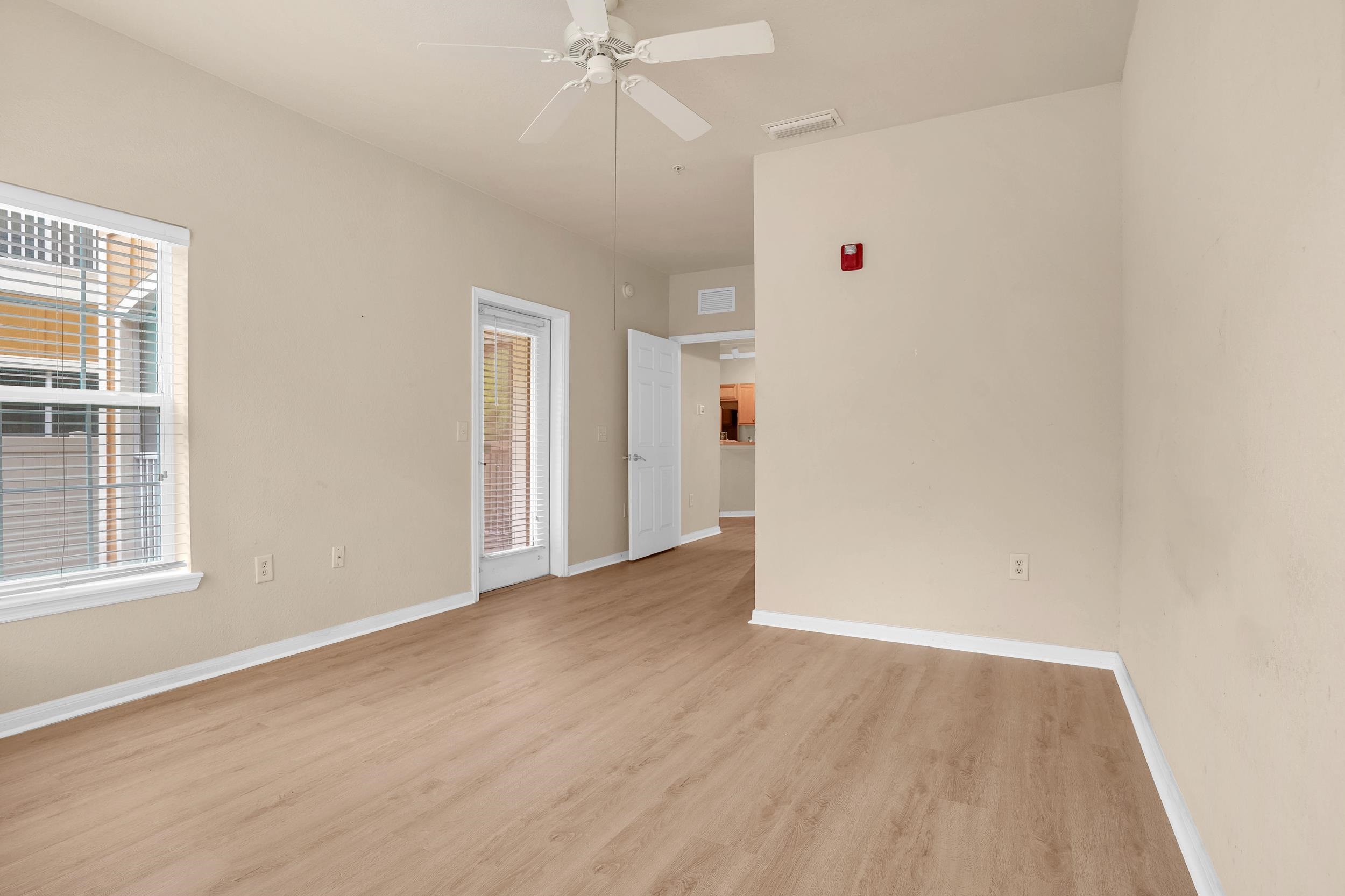 Image 7 of 21 For 225 Old Village Center Cir  4108