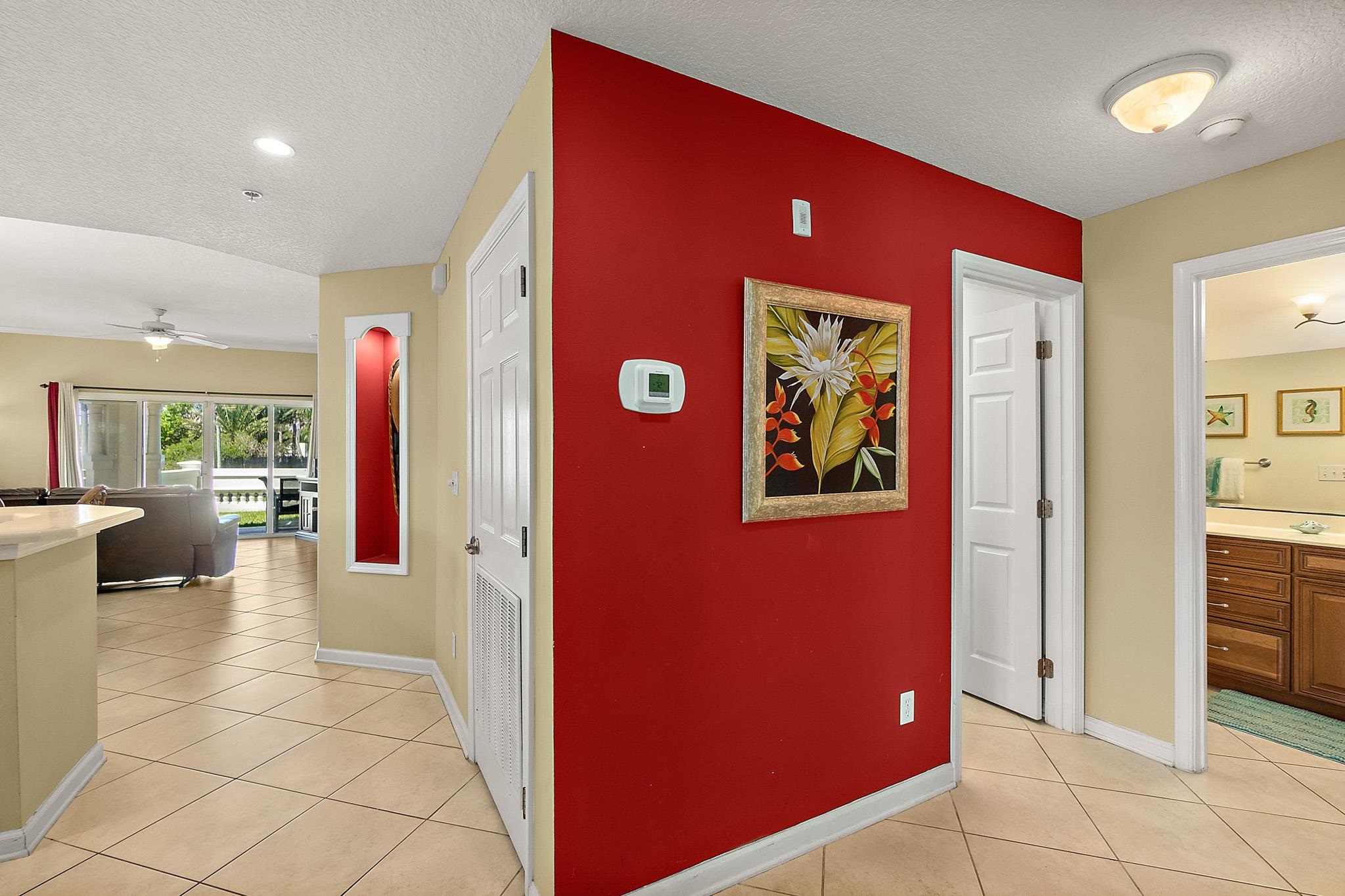 Image 27 of 35 For 264 Gibraltar Ct  101