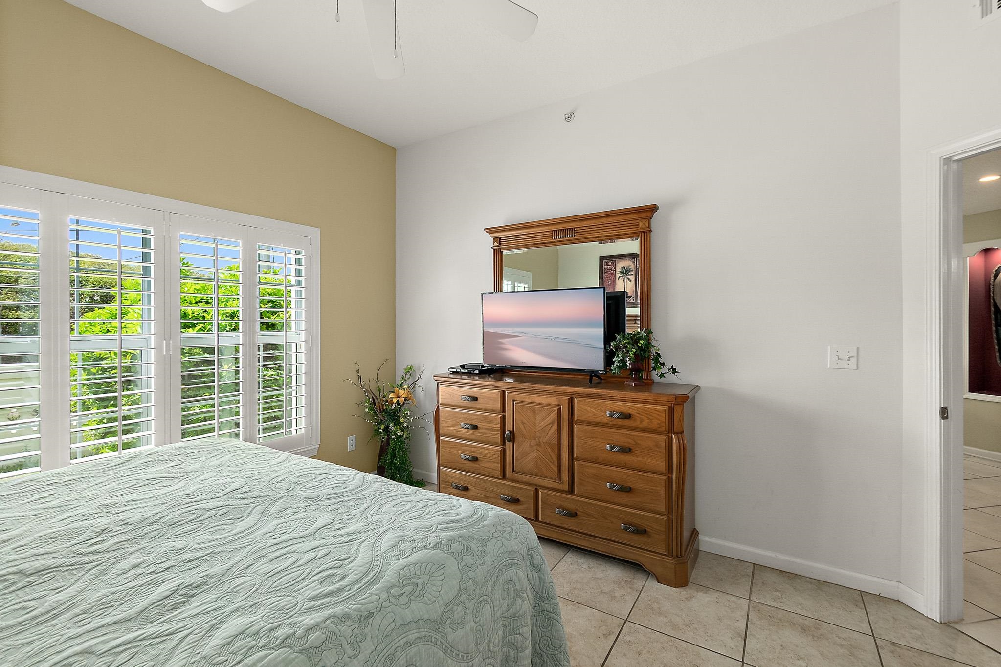 Image 29 of 35 For 264 Gibraltar Ct  101