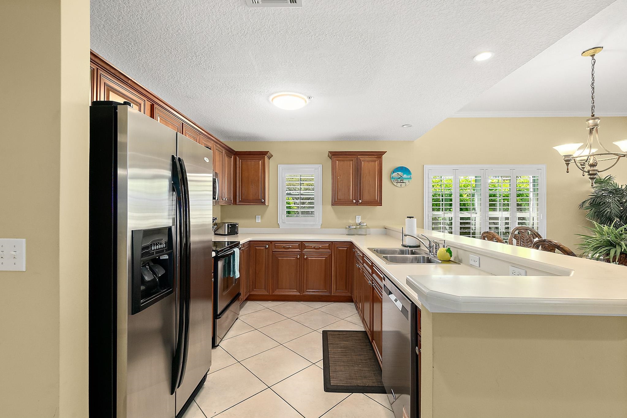 Image 7 of 35 For 264 Gibraltar Ct  101