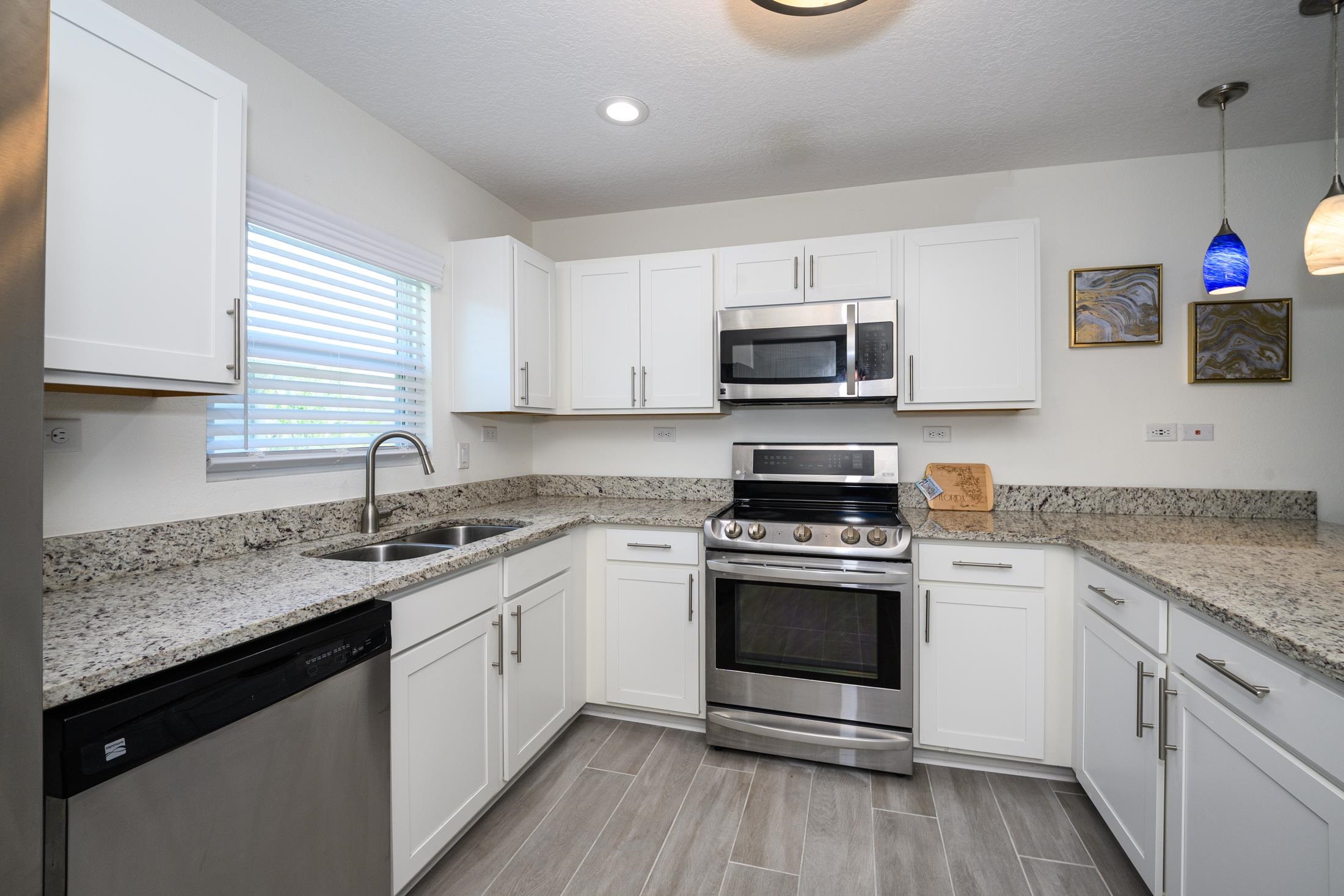 Image 13 of 69 For 451 Sawmill Landing Dr