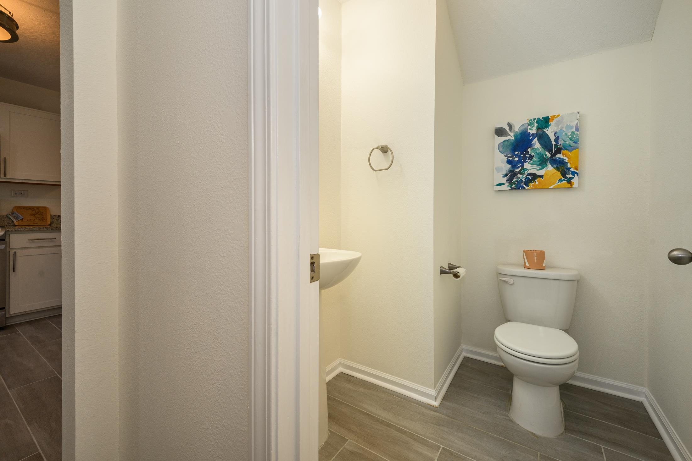 Image 18 of 69 For 451 Sawmill Landing Dr