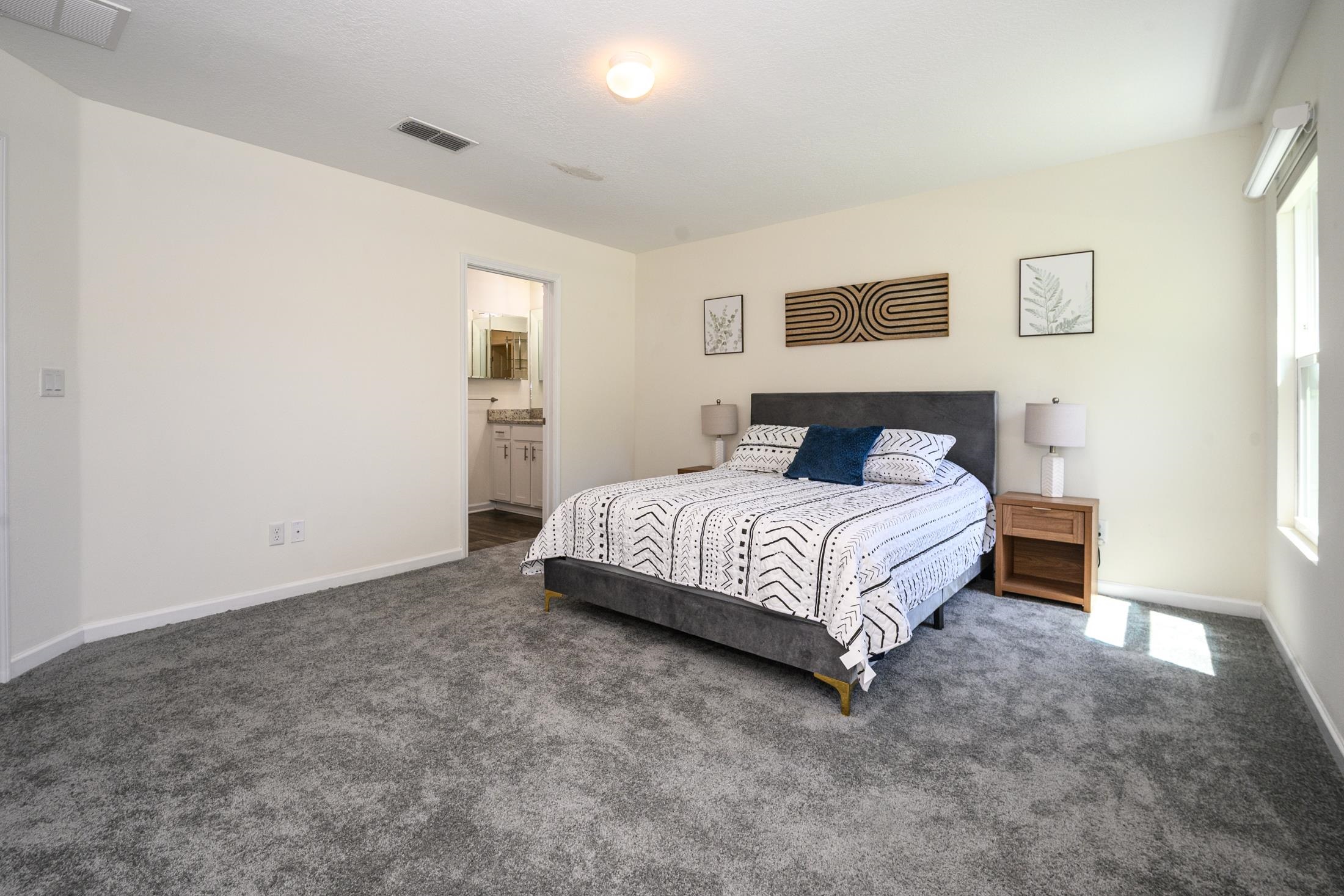 Image 24 of 69 For 451 Sawmill Landing Dr