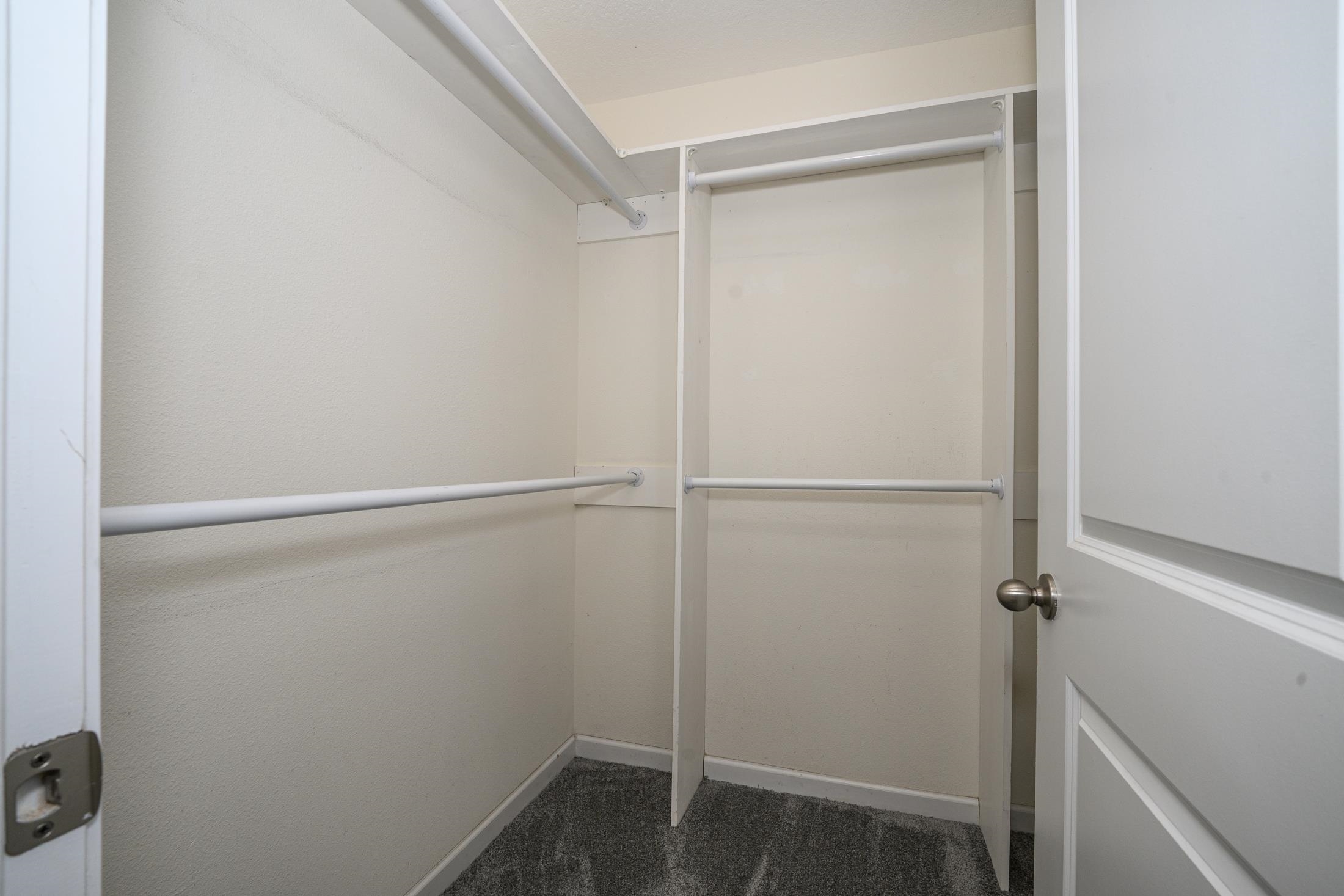 Image 30 of 69 For 451 Sawmill Landing Dr