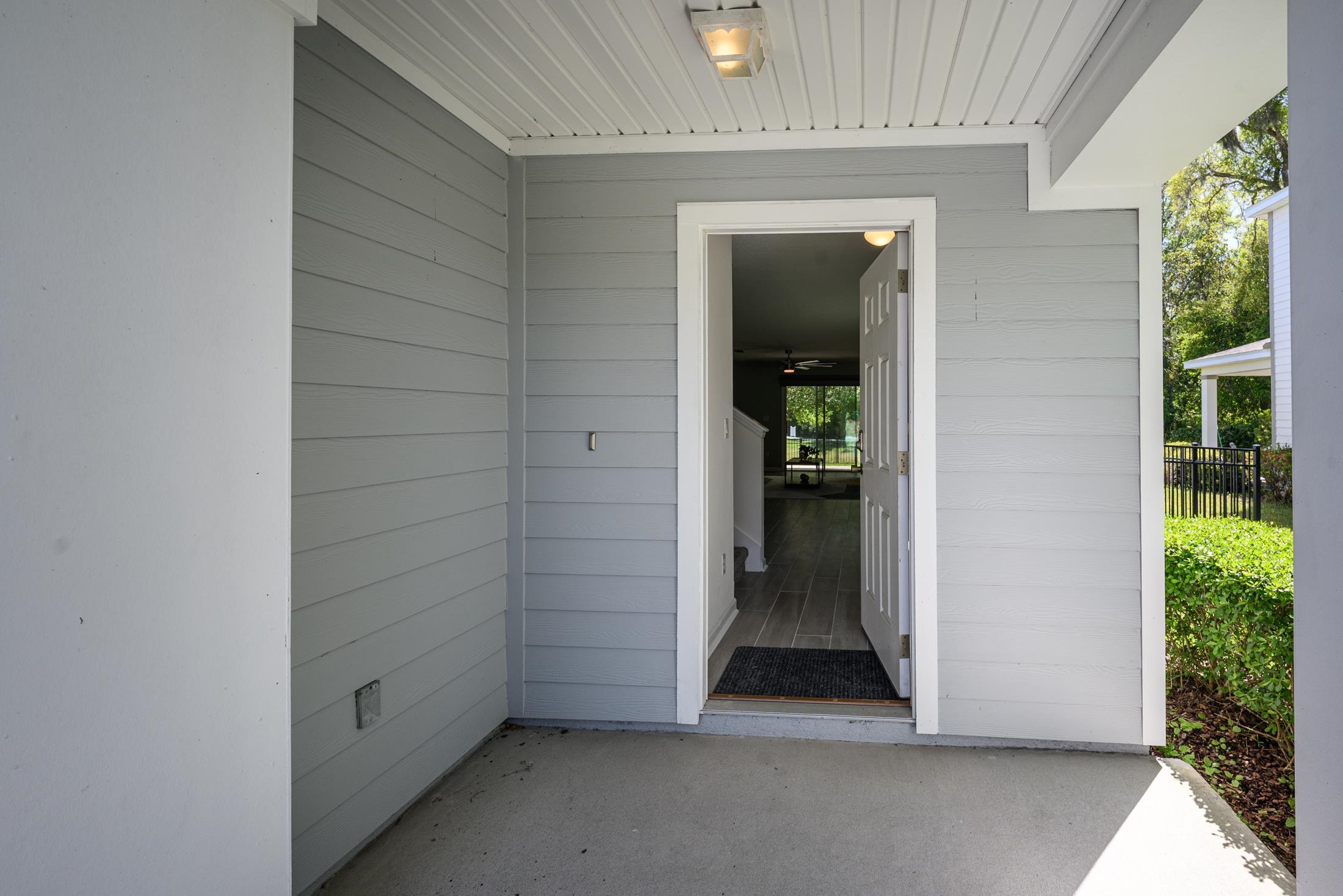 Image 5 of 69 For 451 Sawmill Landing Dr