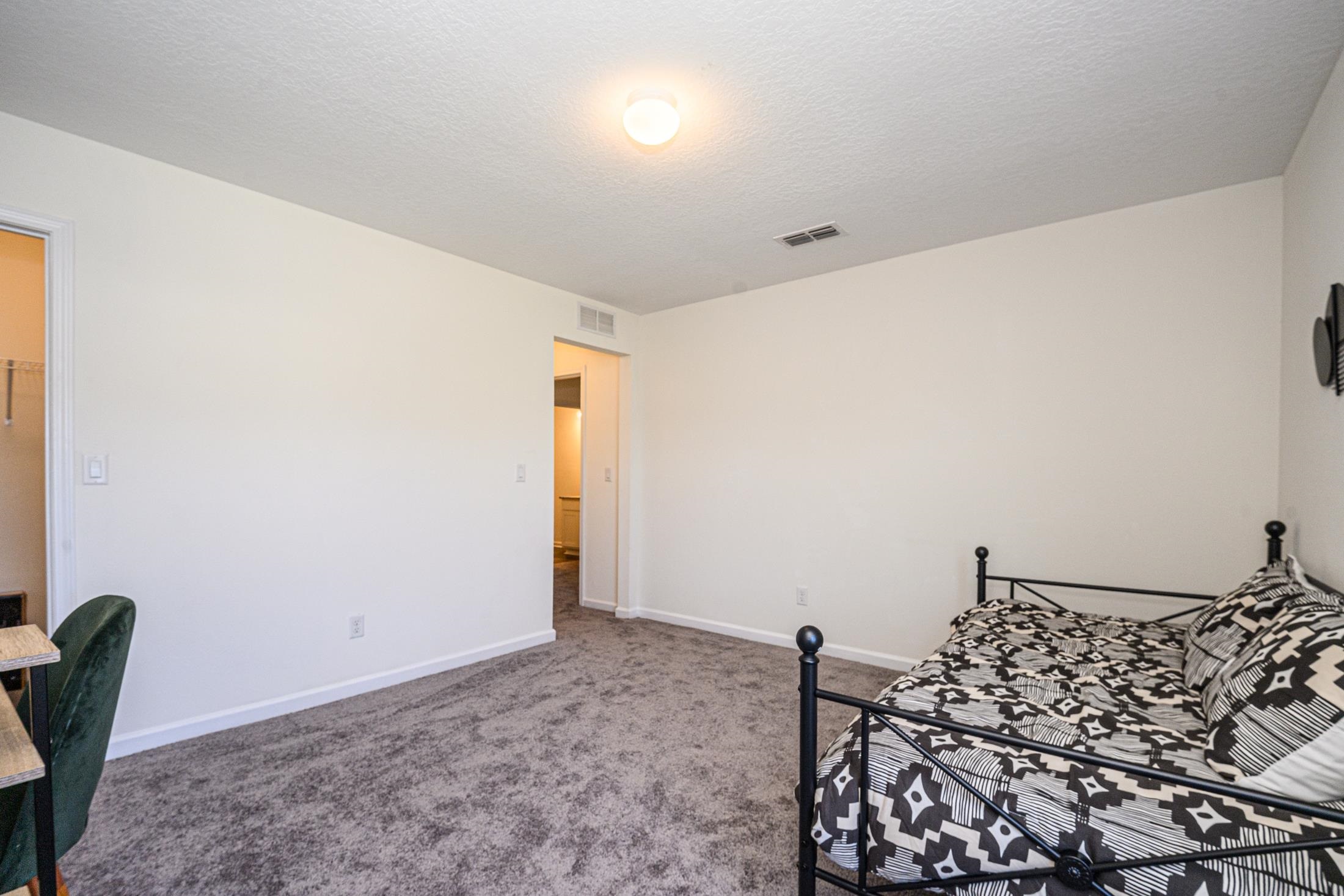 Image 52 of 69 For 451 Sawmill Landing Dr