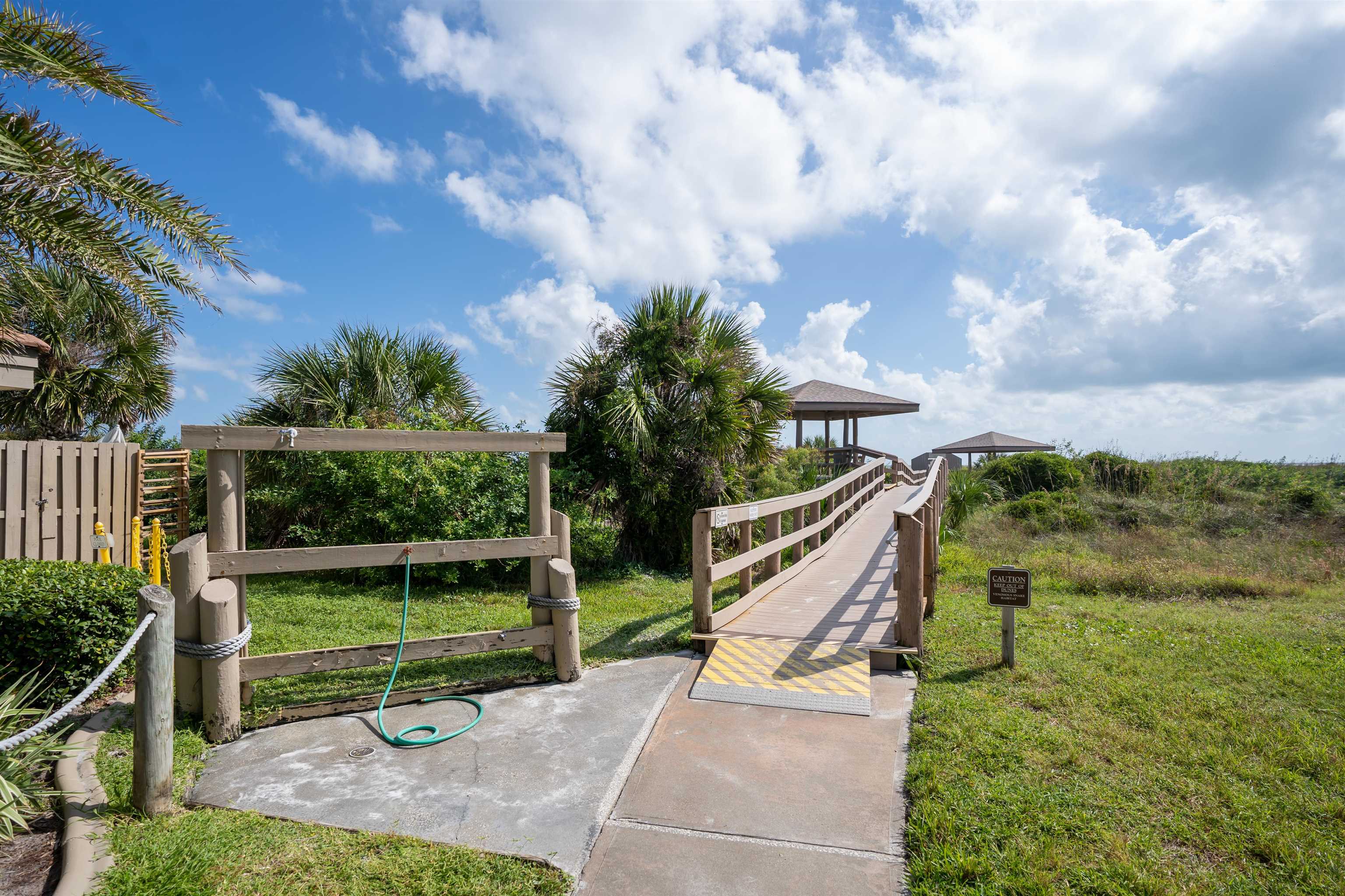 Image 48 of 52 For 105 Caribe Vista Way