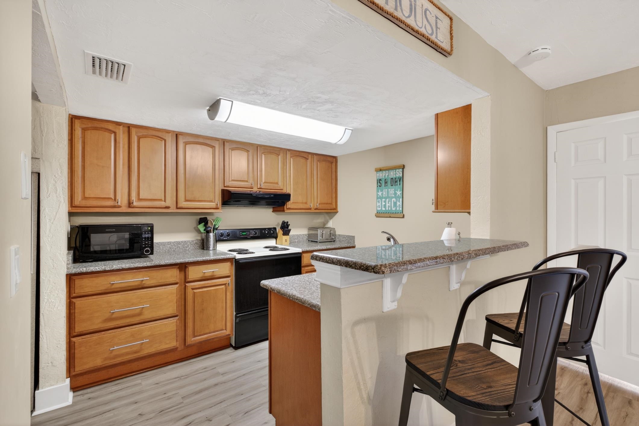 Image 10 of 47 For 2603 Seagate Lane N