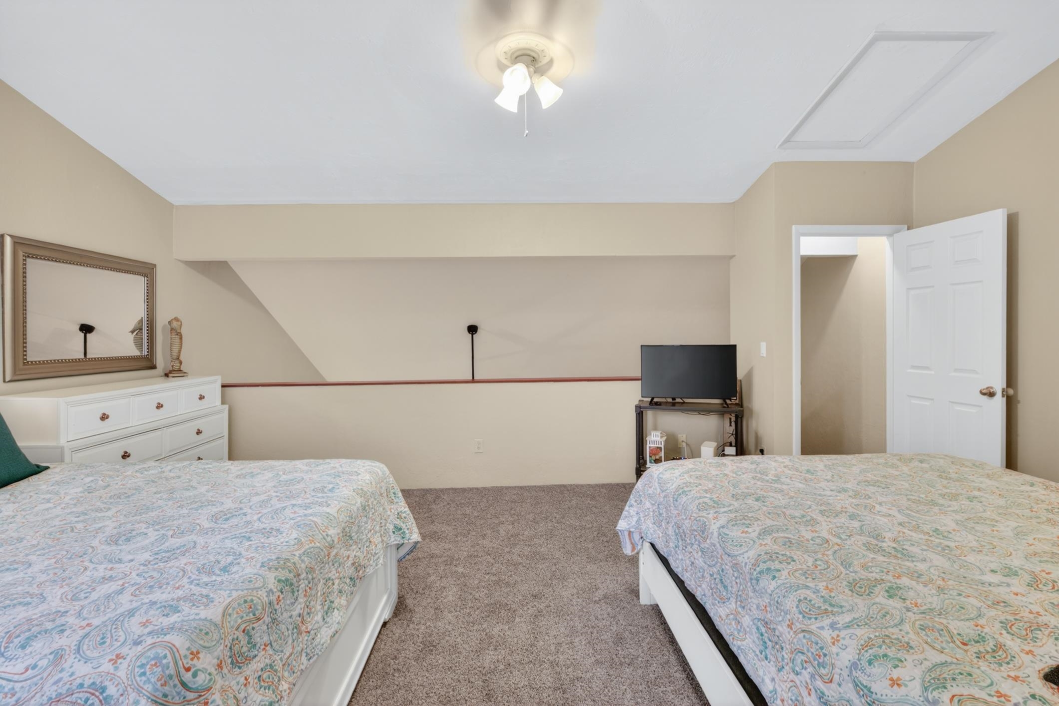 Image 18 of 47 For 2603 Seagate Lane N