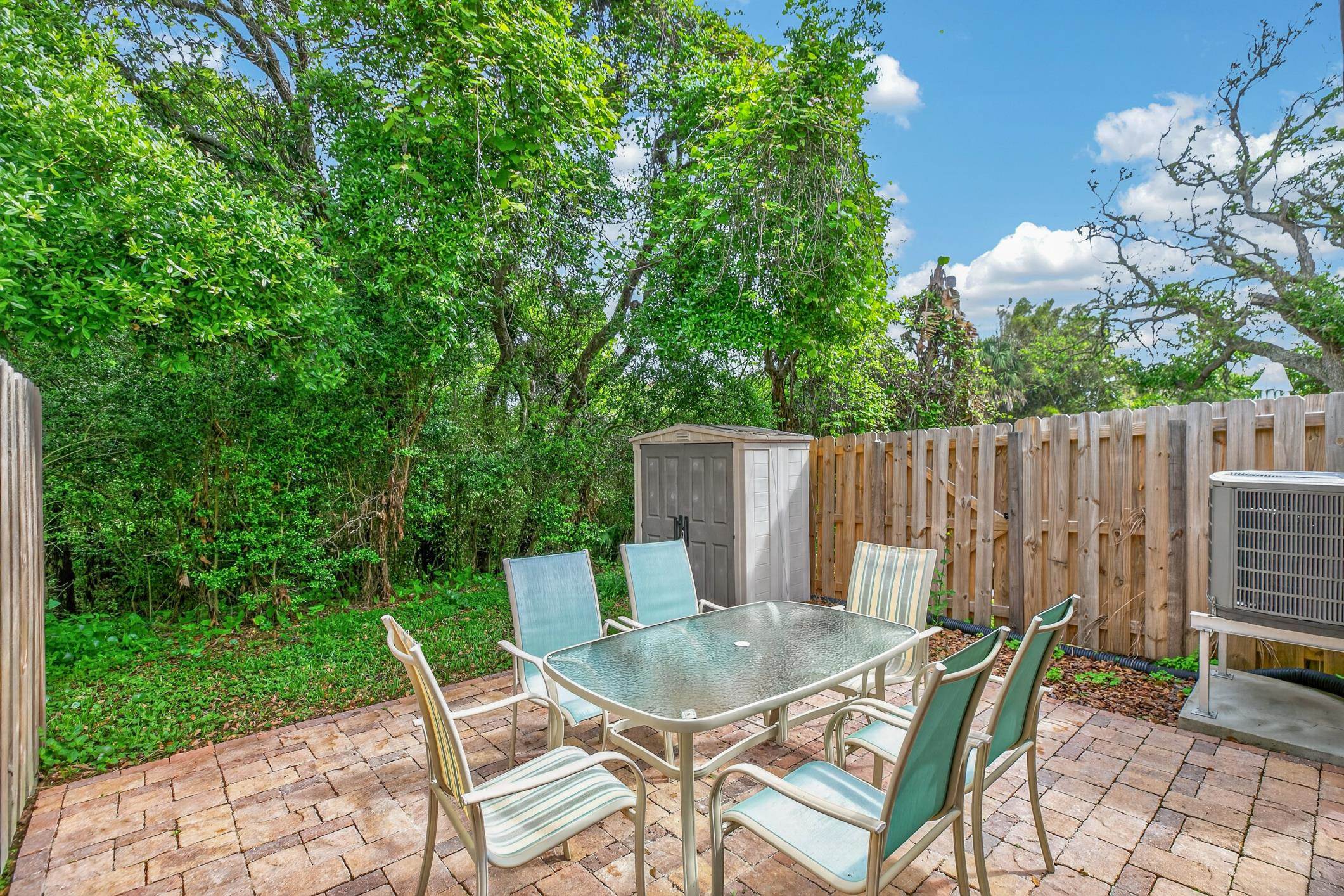 Image 26 of 47 For 2603 Seagate Lane N