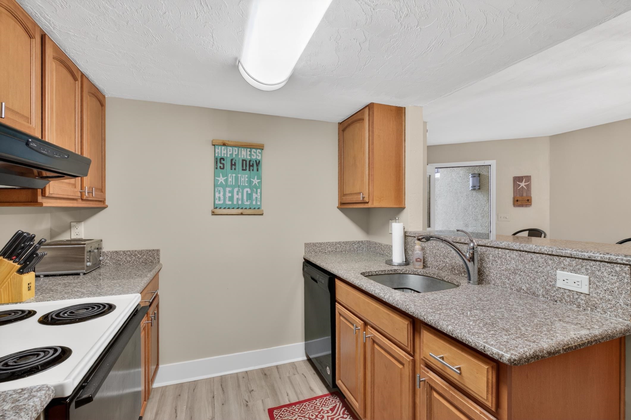 Image 38 of 47 For 2603 Seagate Lane N