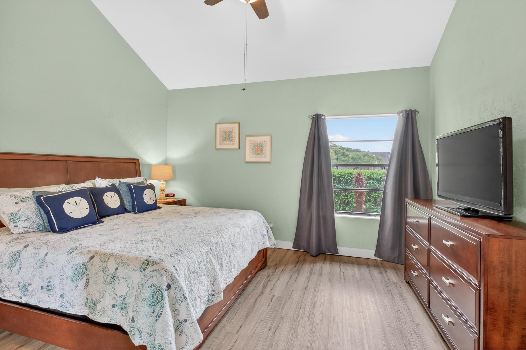 Image 5 of 47 For 2603 Seagate Lane N