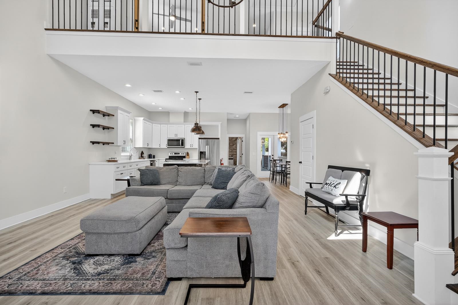 Image 14 of 70 For 70 Oneida St