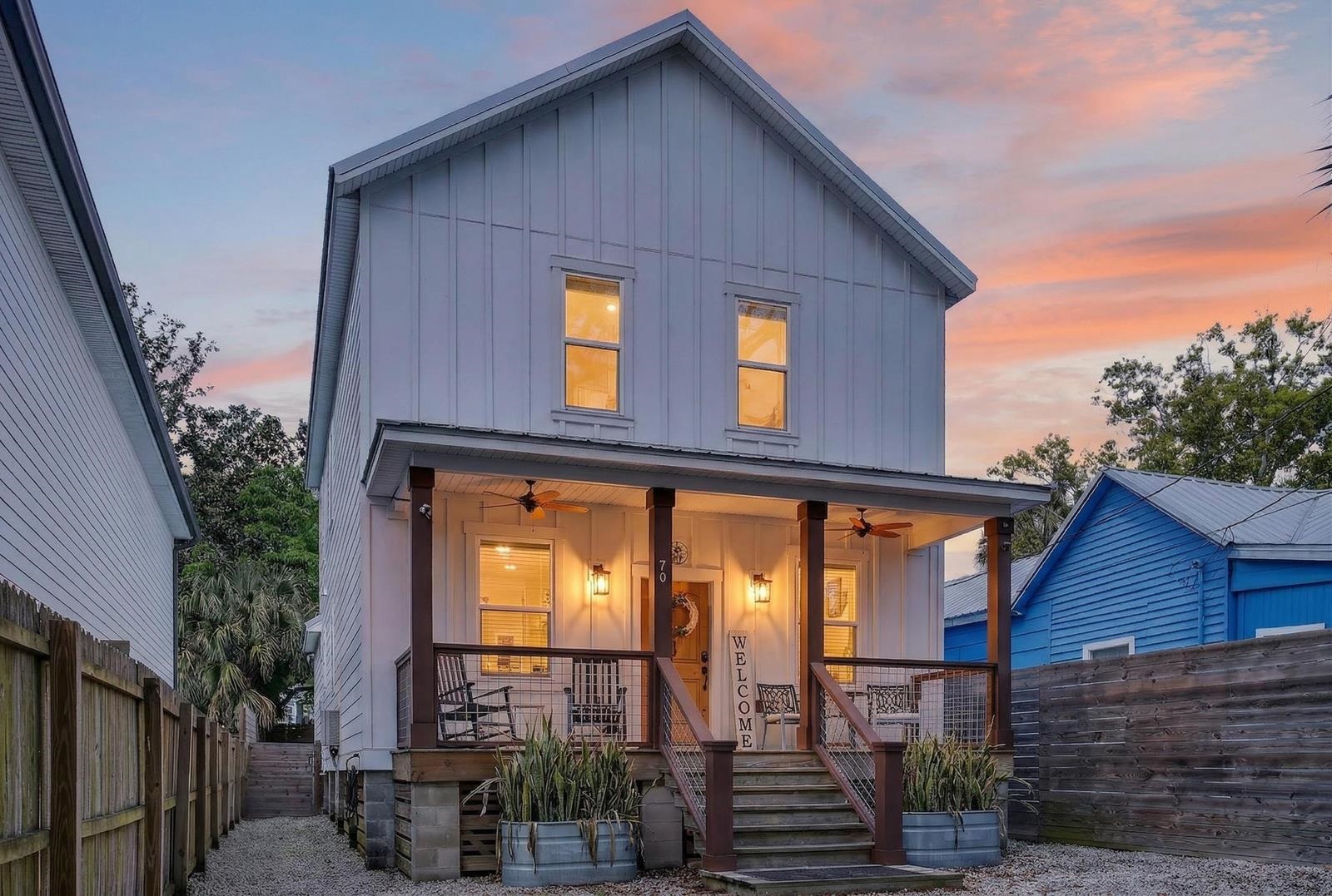 Image 2 of 70 For 70 Oneida St