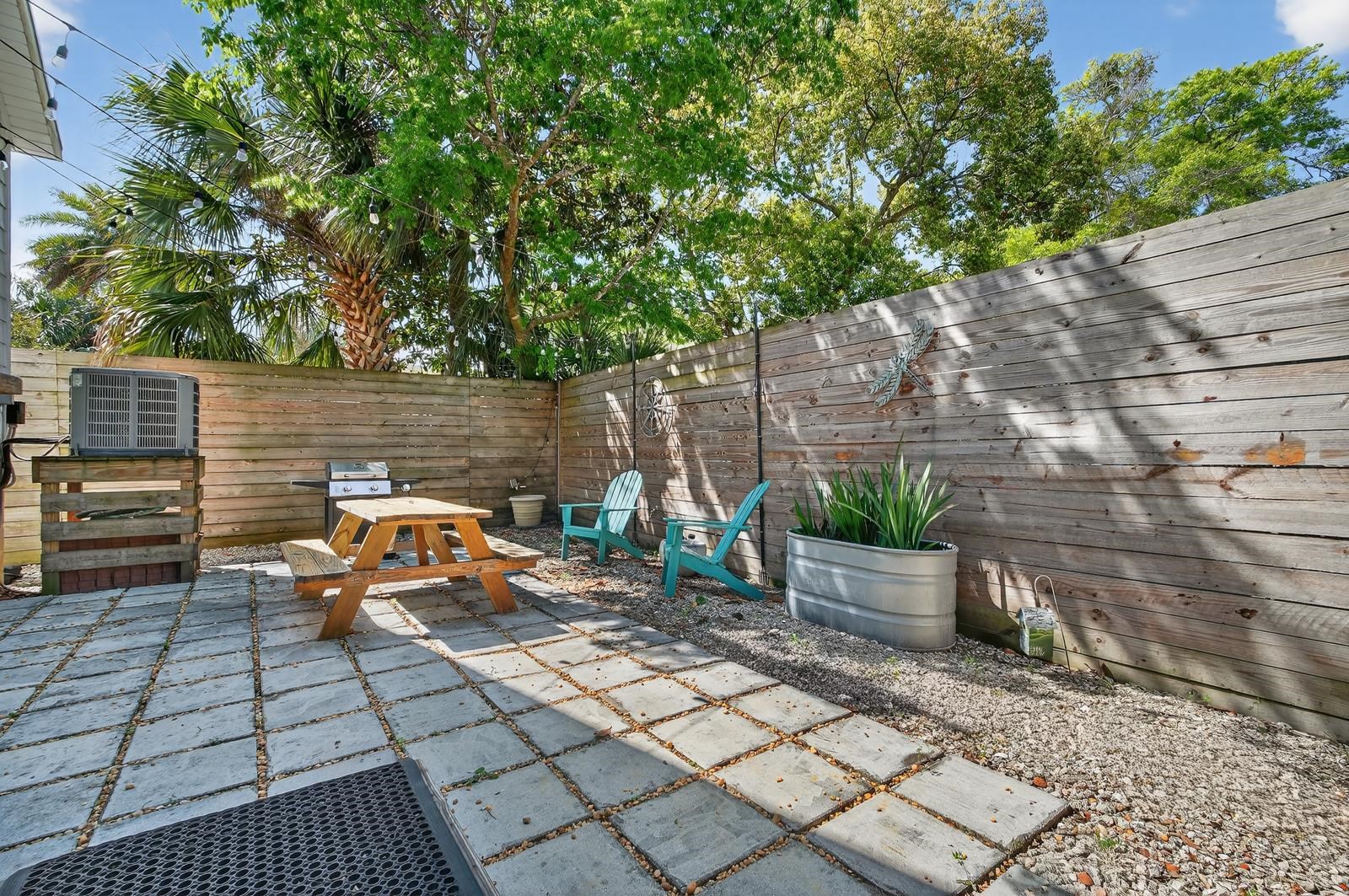 Image 50 of 70 For 70 Oneida St