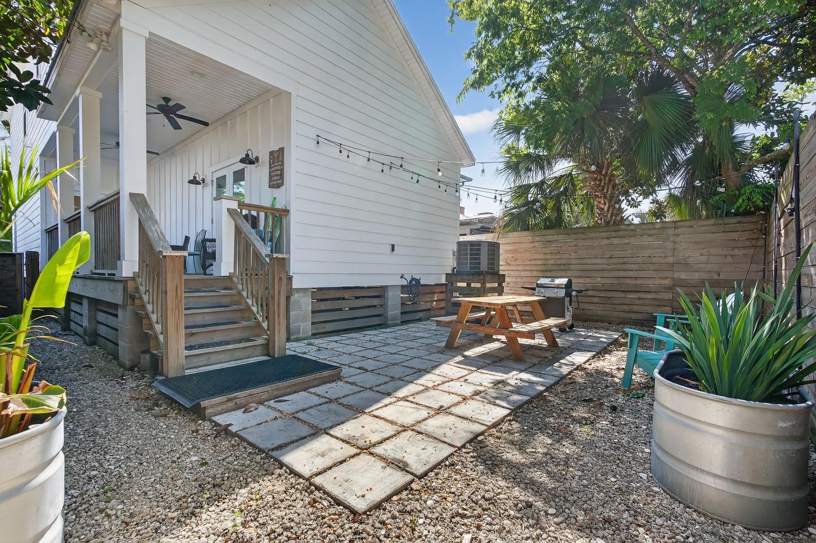 Image 51 of 70 For 70 Oneida St