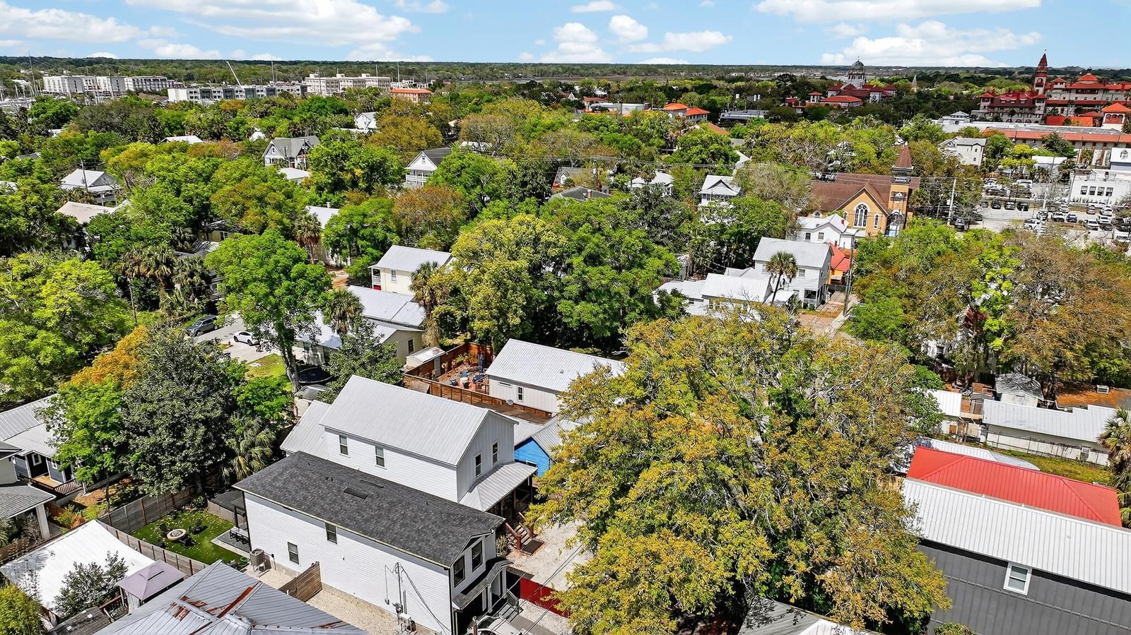 Image 67 of 70 For 70 Oneida St