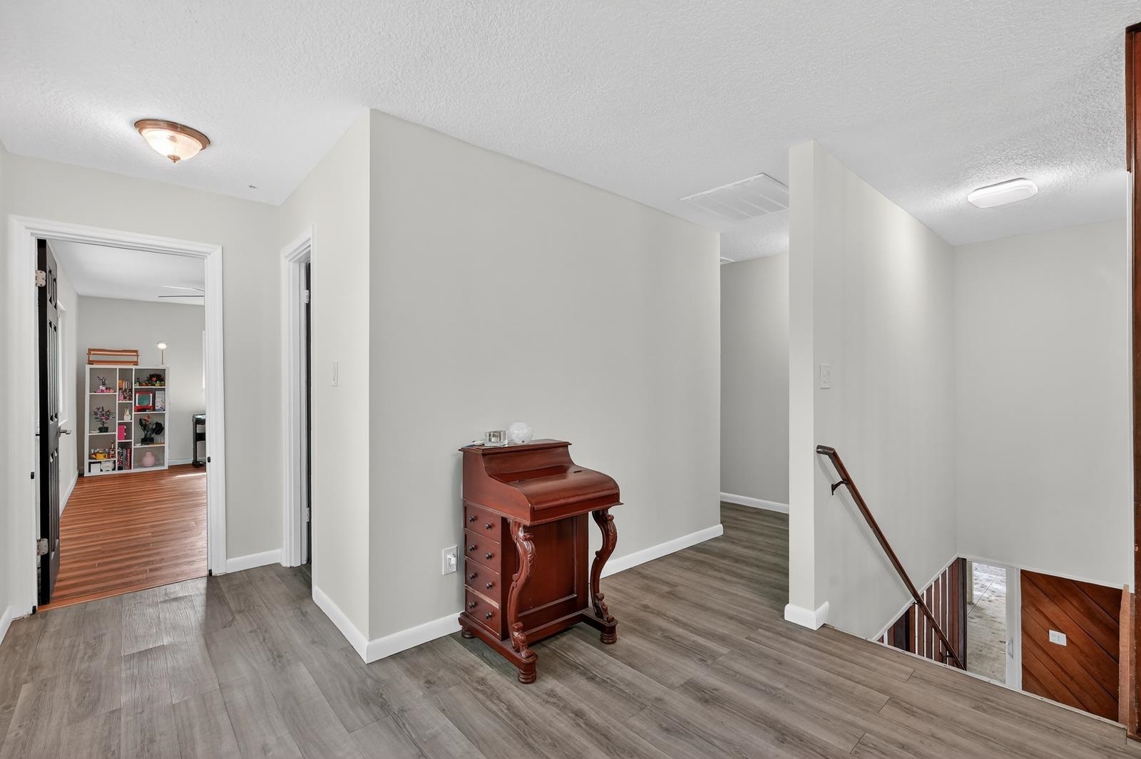 Image 16 of 72 For 5301 Church Rd