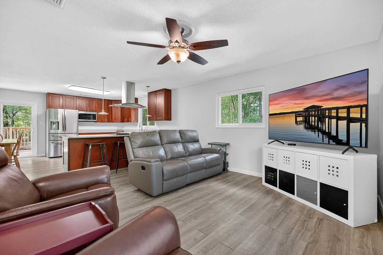 Image 18 of 72 For 5301 Church Rd