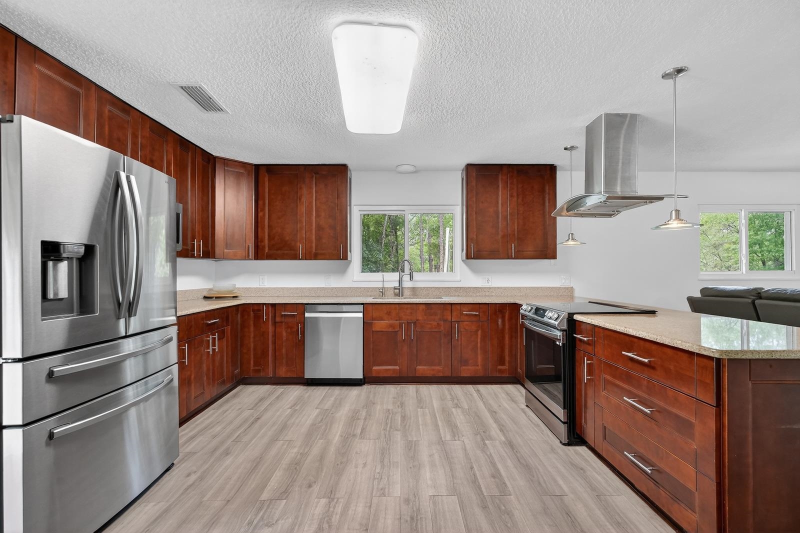 Image 27 of 72 For 5301 Church Rd