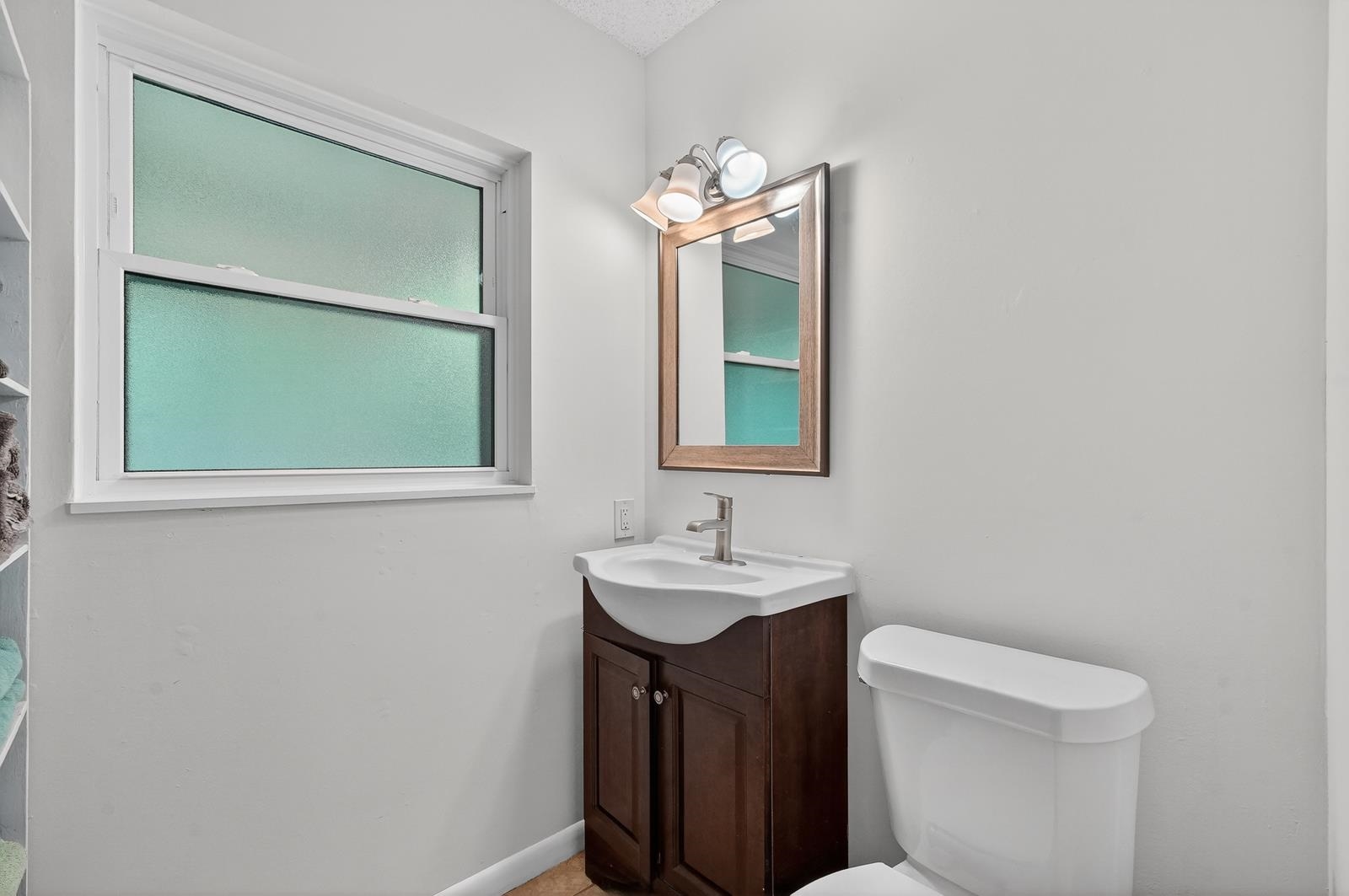 Image 37 of 72 For 5301 Church Rd