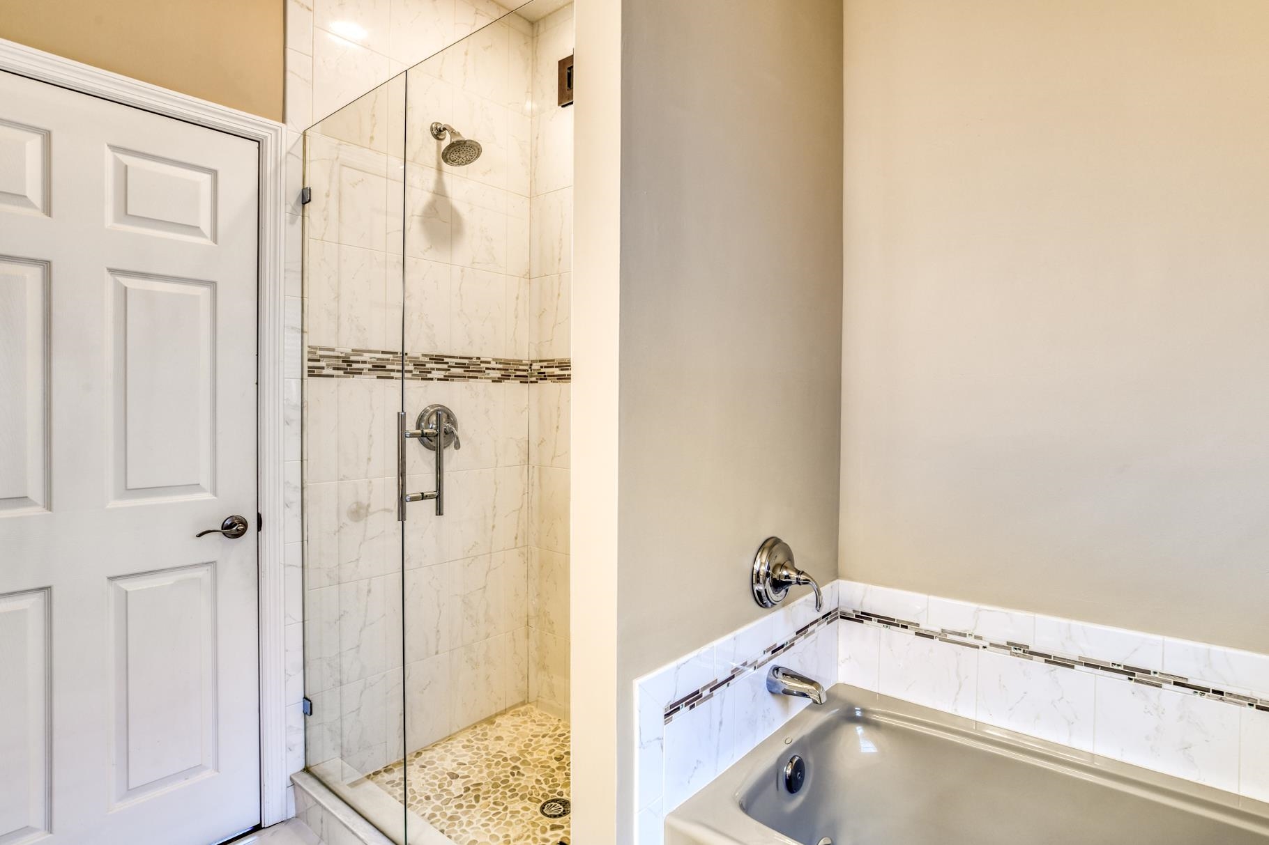 Image 33 of 47 For 5067 Atlantic View