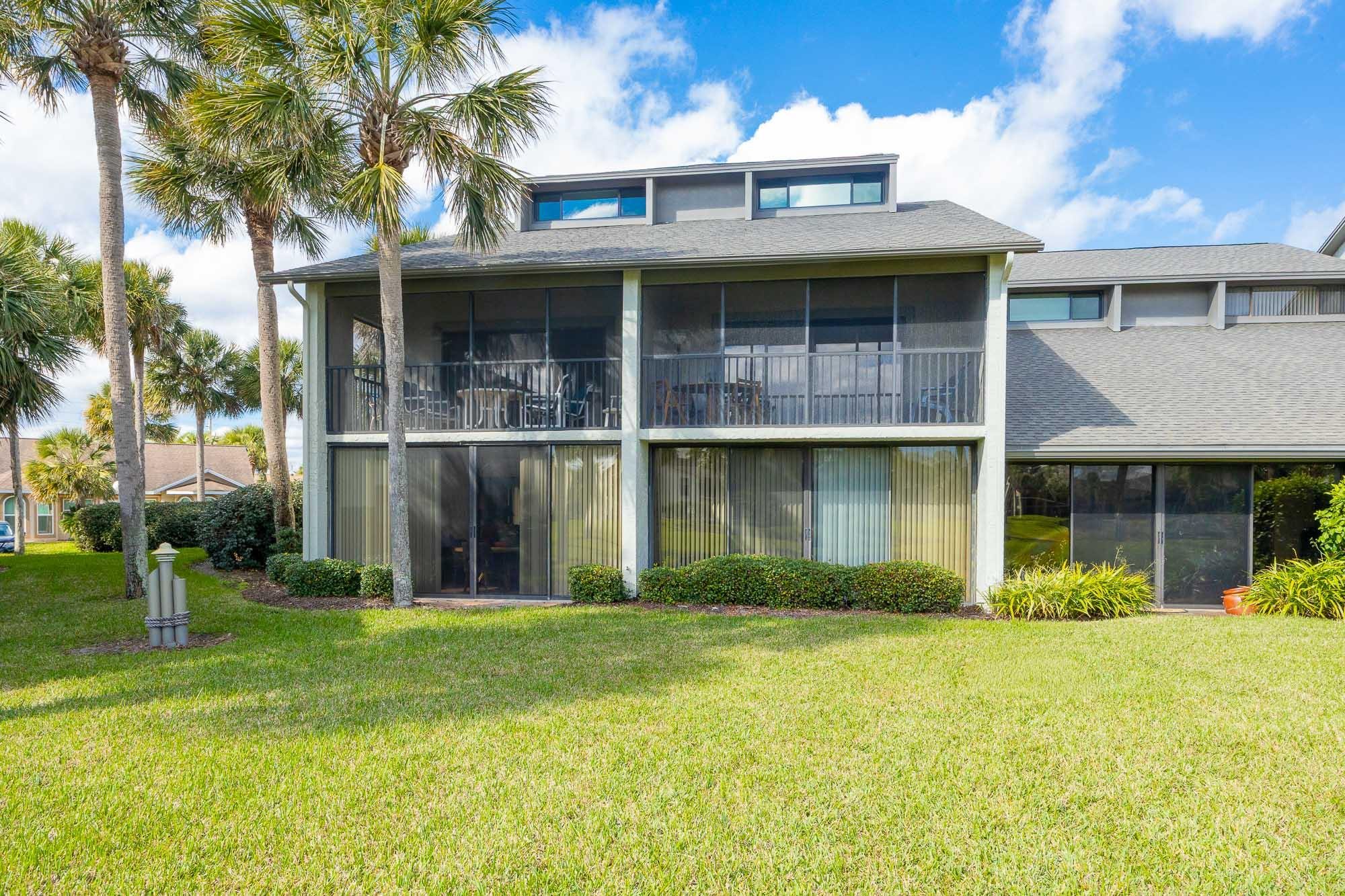 Image 53 of 79 For 98 Village Del Lago Cir