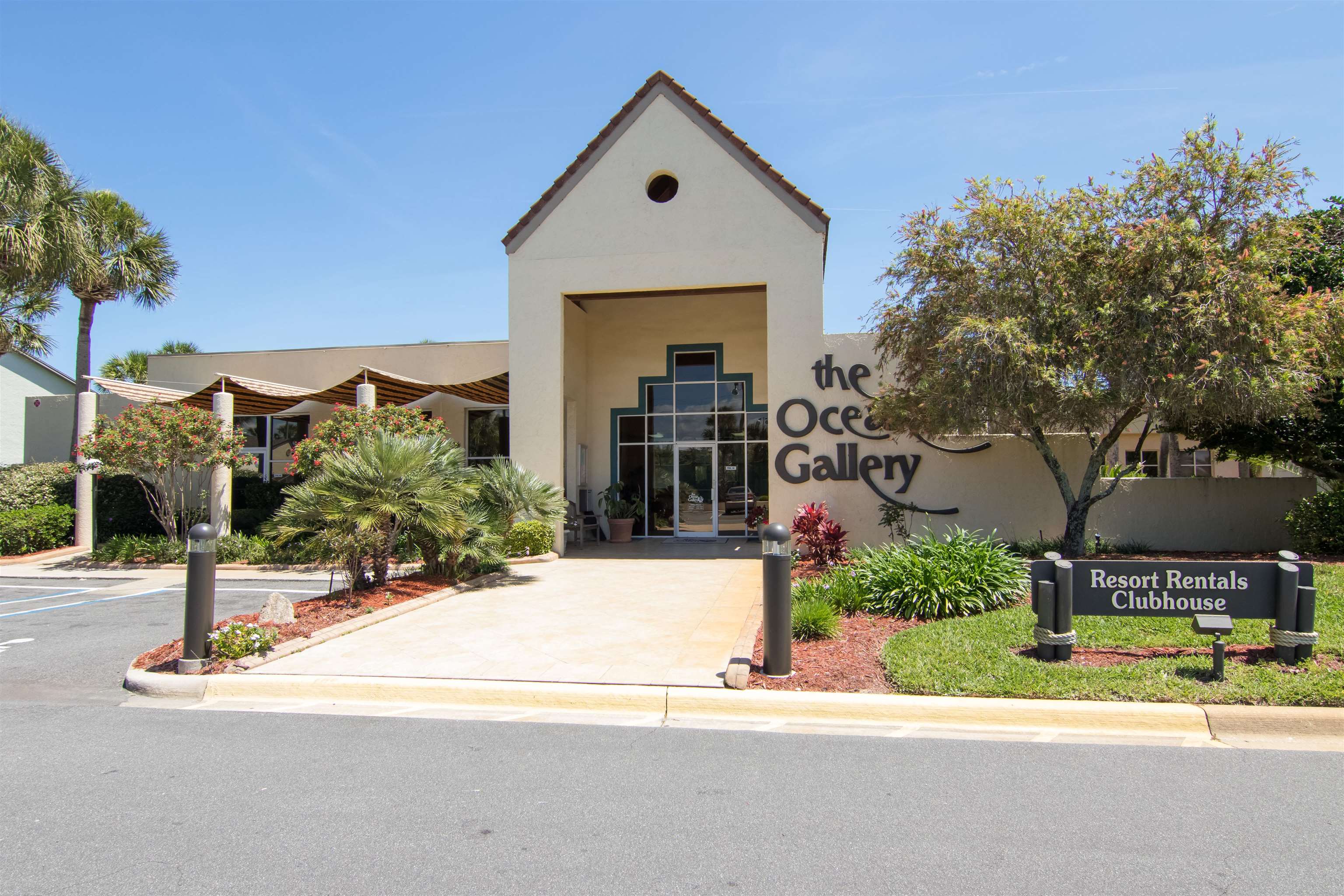 Image 56 of 79 For 98 Village Del Lago Cir