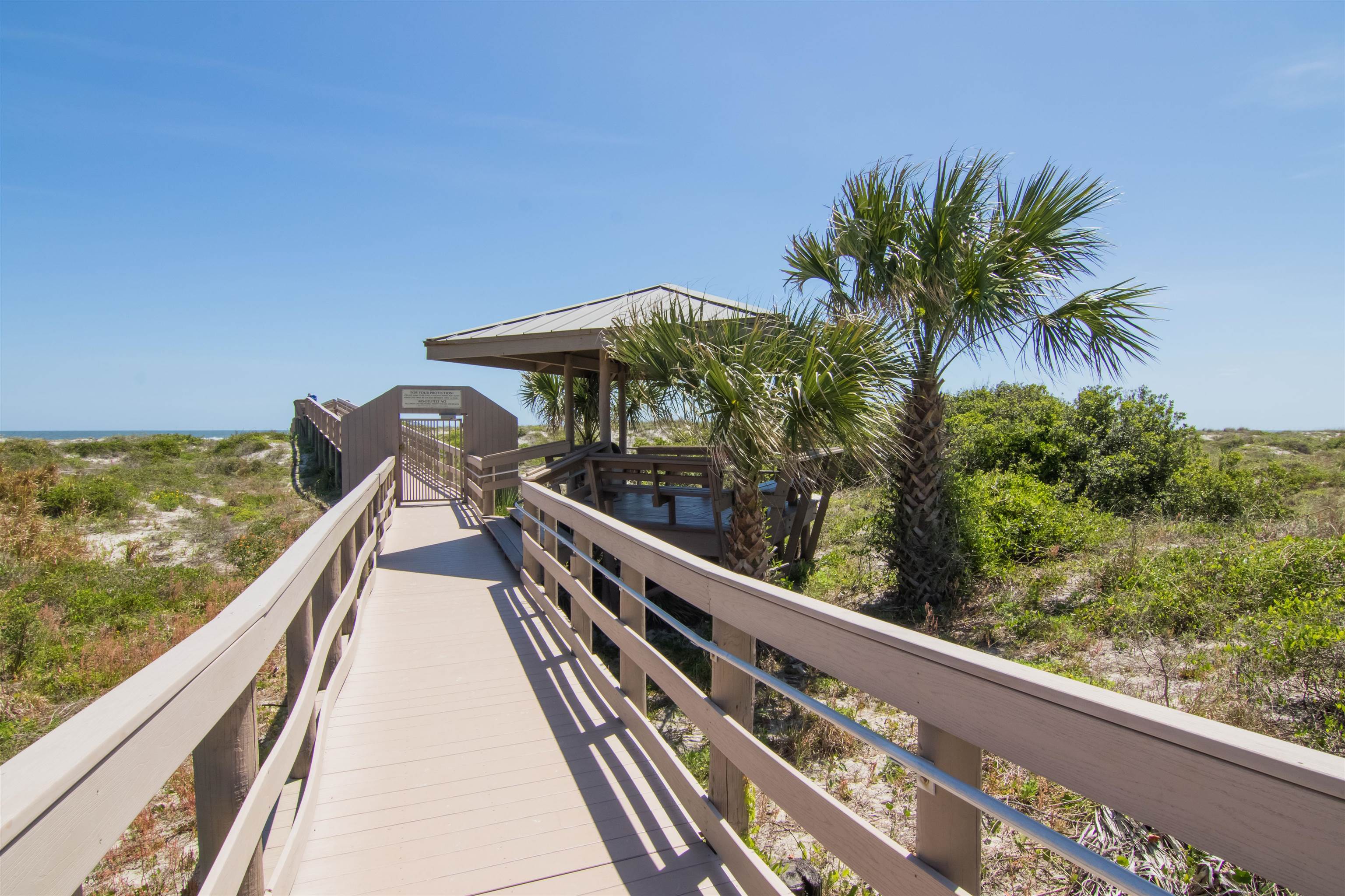 Image 60 of 79 For 98 Village Del Lago Cir