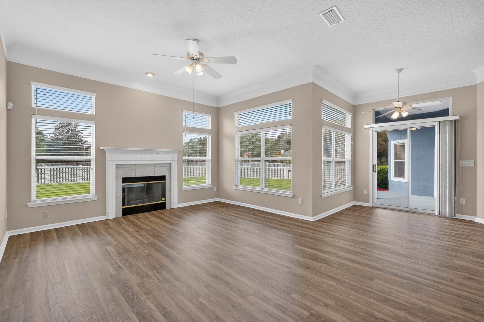 Image 18 of 57 For 1104 Hideaway Dr