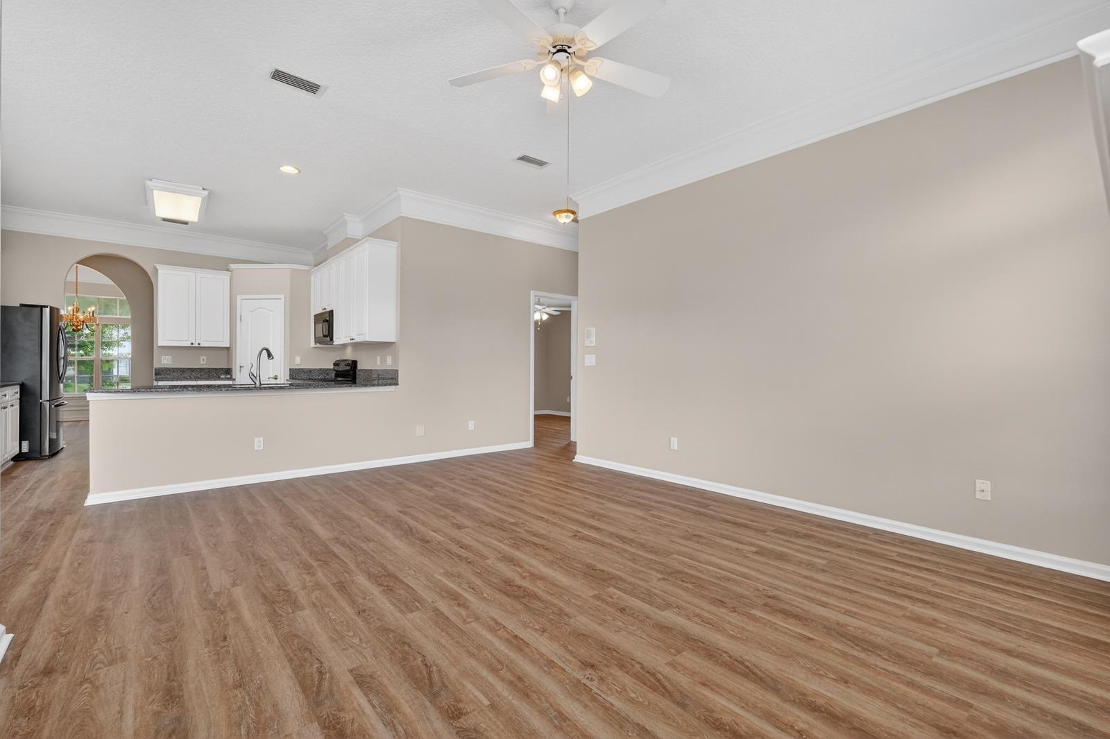 Image 20 of 57 For 1104 Hideaway Dr