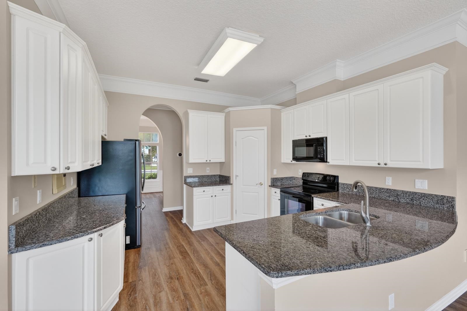 Image 23 of 57 For 1104 Hideaway Dr