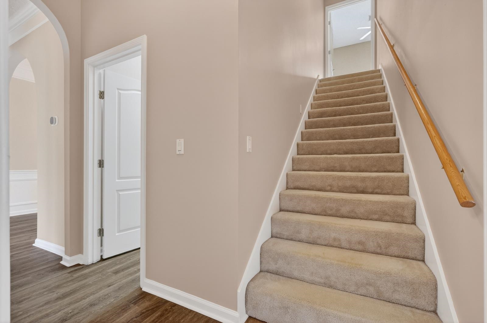 Image 38 of 57 For 1104 Hideaway Dr