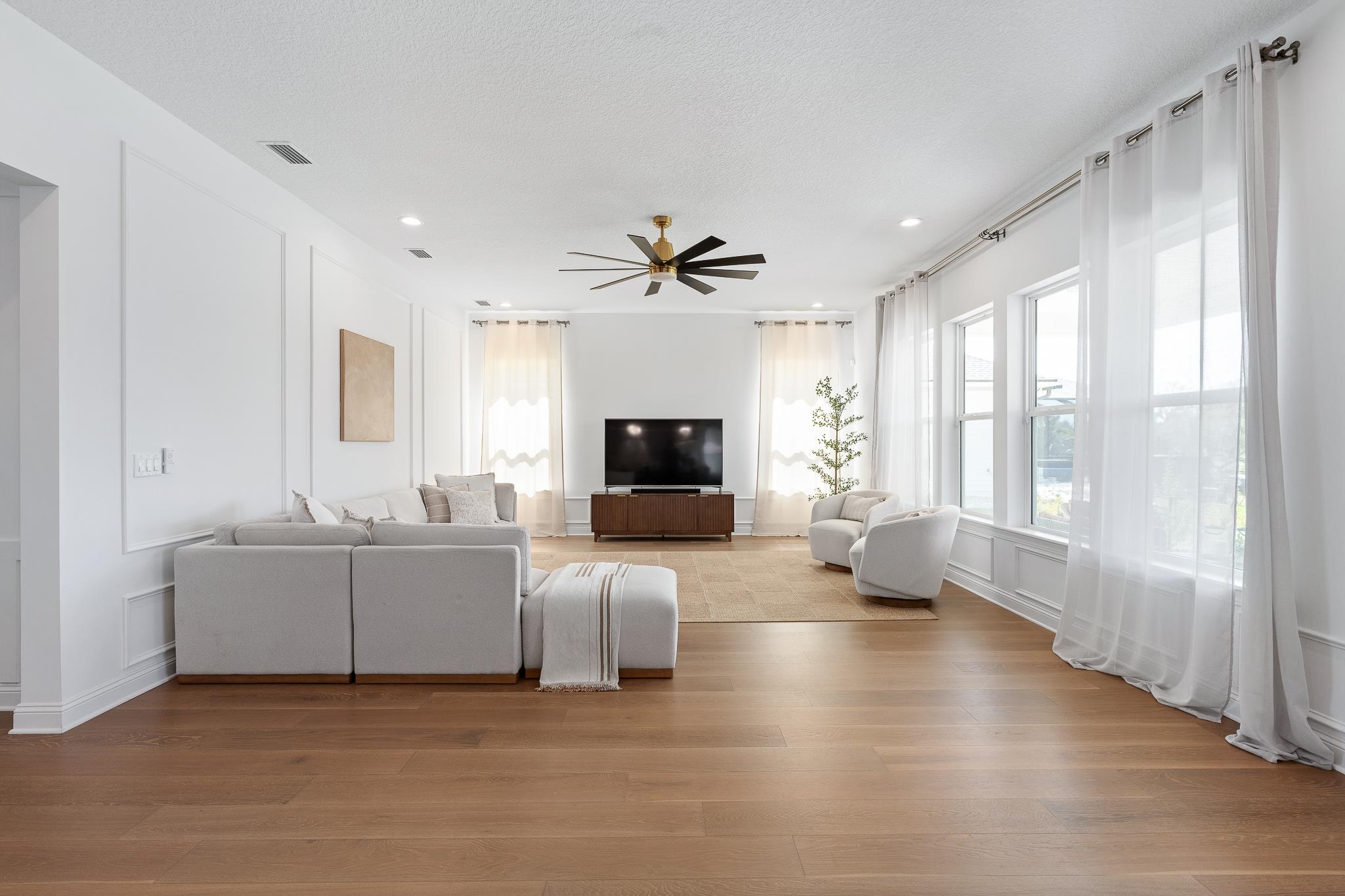 Image 11 of 98 For 164 Tesoro Terrace